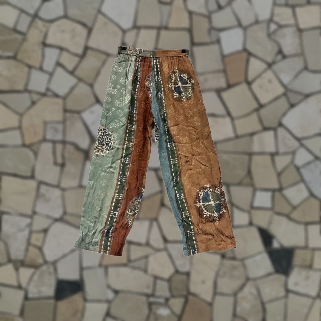 Globe-Trotter Globe Trotter Pants Women's M Green Patchwork Wide-Leg Rayon Boho Tie Elastic Waist Ankle Floral Medallion 8510 Size 32" / US 10 / IT 46 - 1 Thumbnail