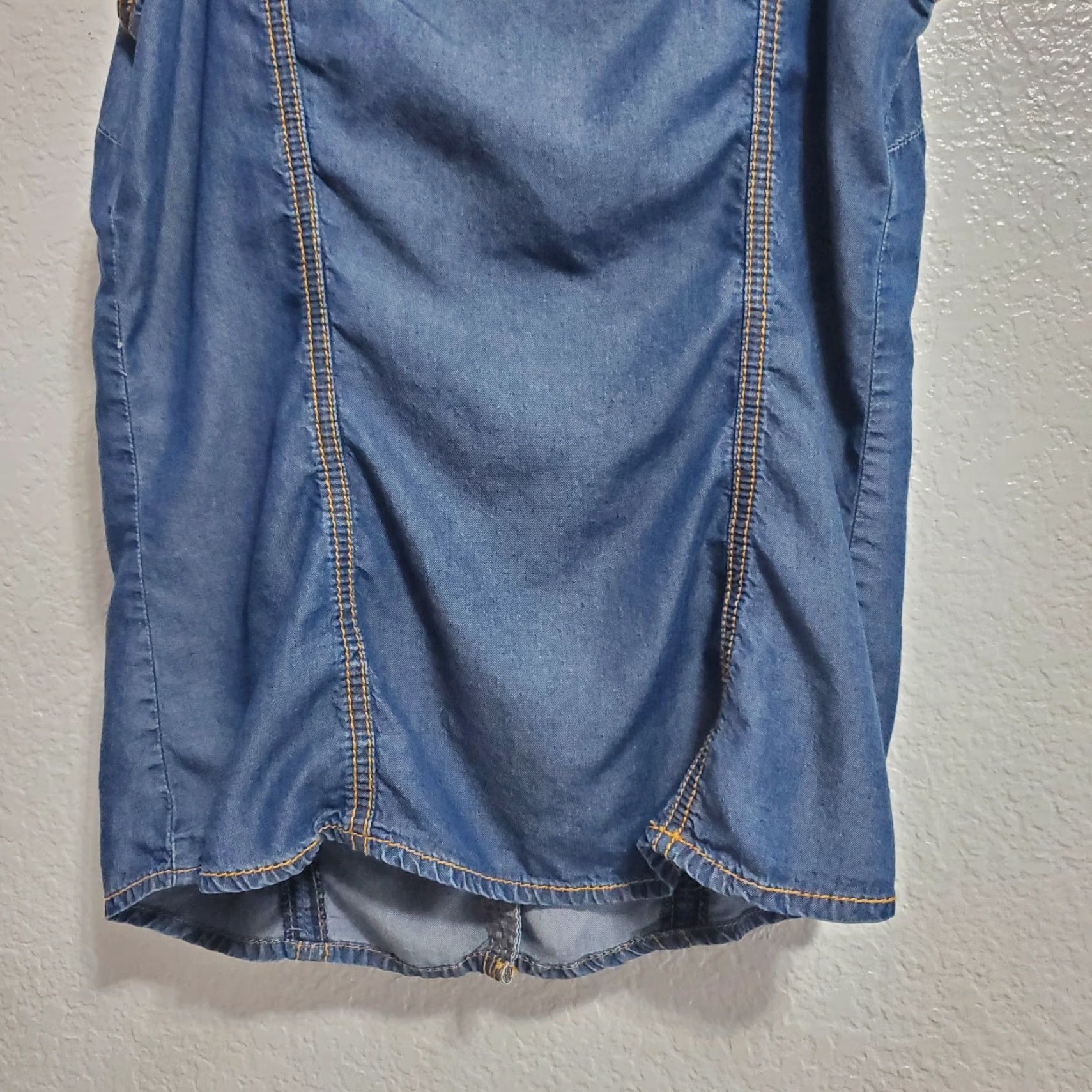 Vintage VINTAGE Cache Top Women S Blue Studded V Neck Button Front Sleeveless Lyocell Boho Western Body Slim Size S / US 4 / IT 40 - 6 Thumbnail