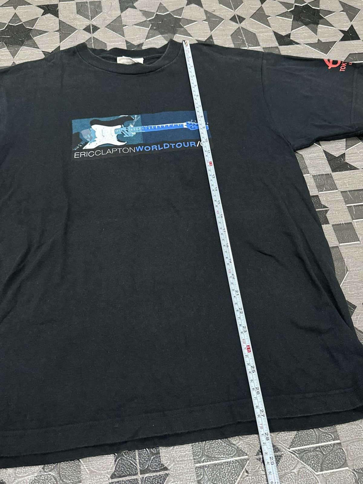 Band Tees Vintage Eric Clapton World Tour 2001 (Japan) T Shirt Size US M / EU 48-50 / 2 - 5 Thumbnail