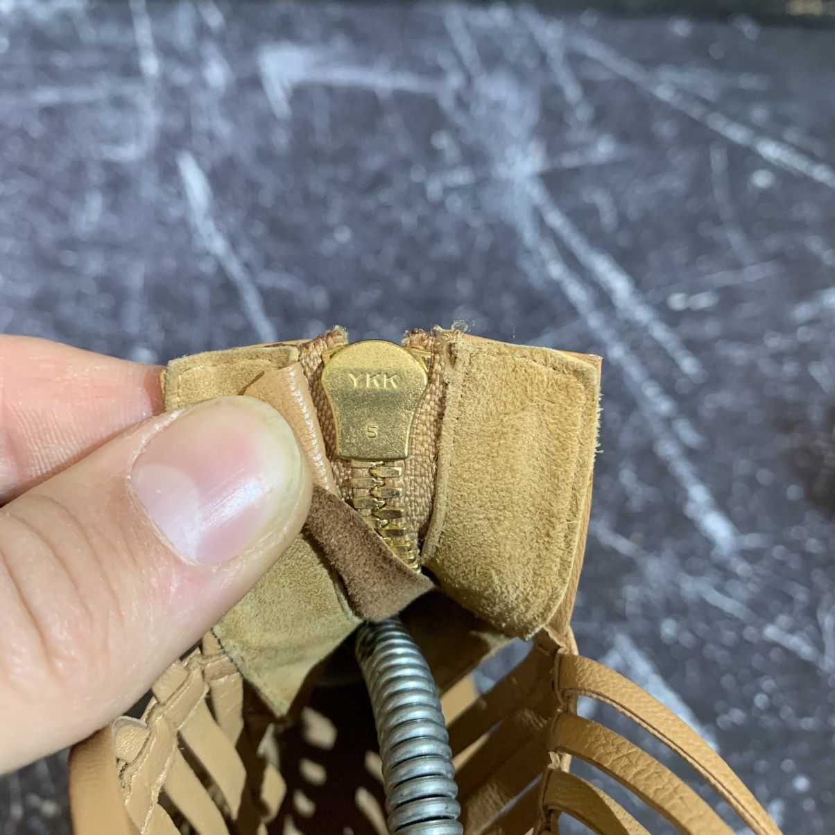 Alexander McQueen Alexander MaQueen Beige Leather Platform Cage Heels size 38 Size US 8 / IT 38 - 17 Thumbnail