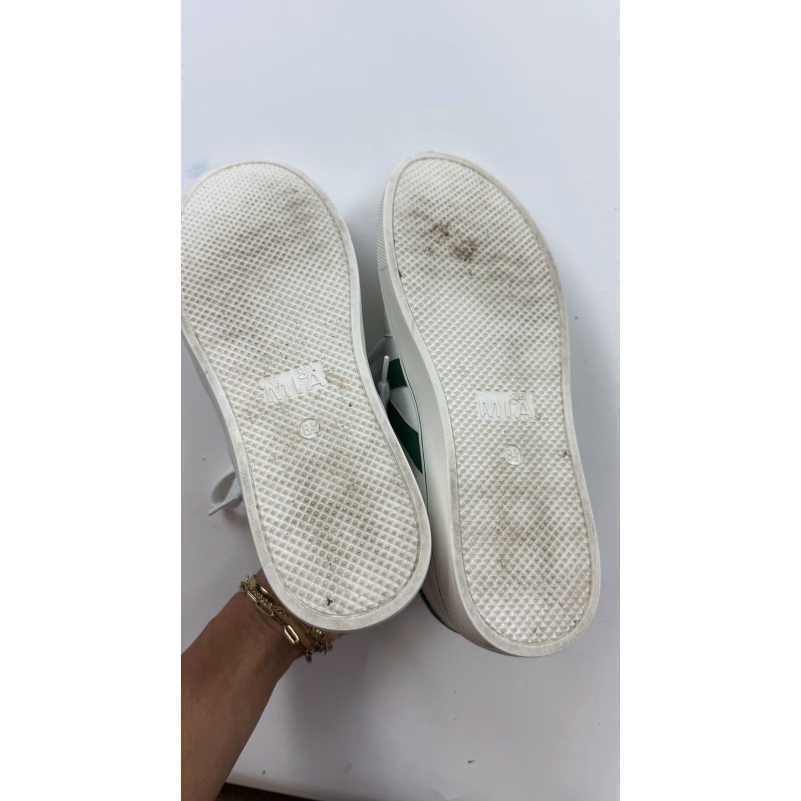 Vintage MIA Shoes Womens Size 8.5 White Green Low Top Casual Sneakers Athletic Comfort Shoes Size M / US 6-8 / IT 42-44 - 7 Thumbnail