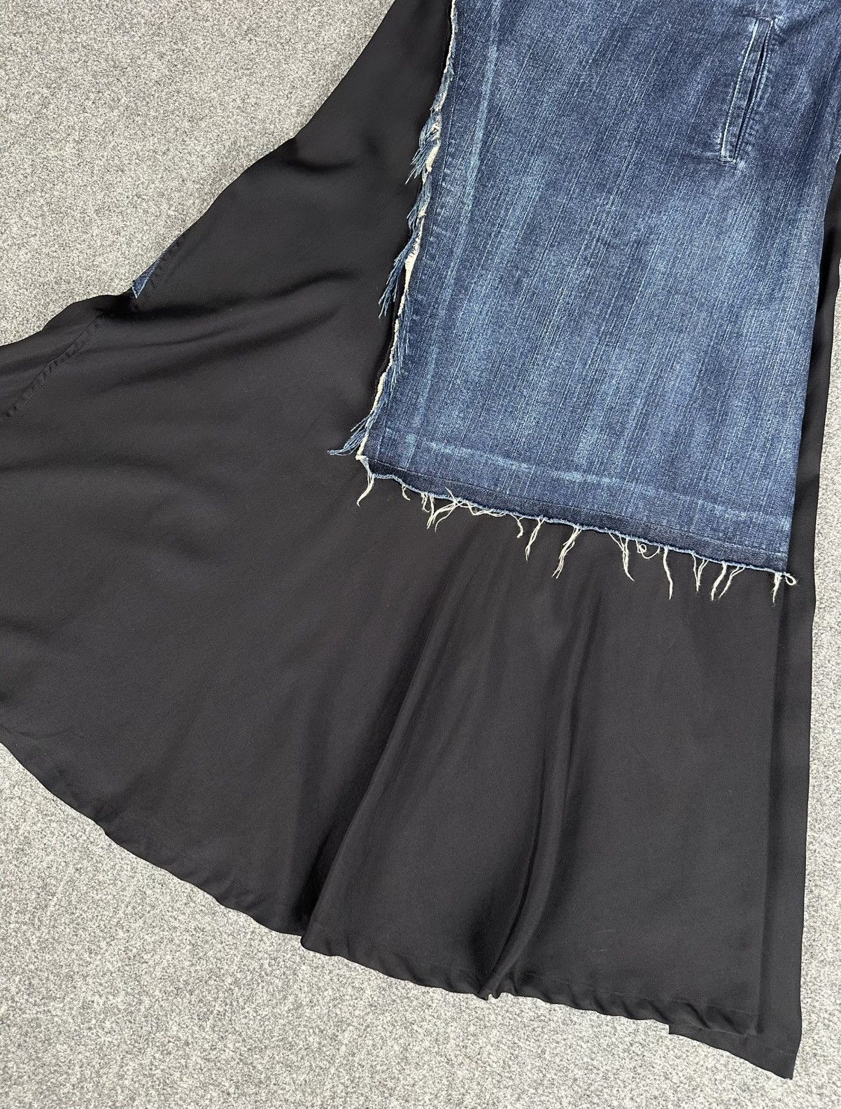 Yohji Yamamoto Y’s - Yohji Yamamoto Deconstructed Denim/Cotton Maxi Skirt Size 28" / US 6 / IT 42 - 3 Thumbnail