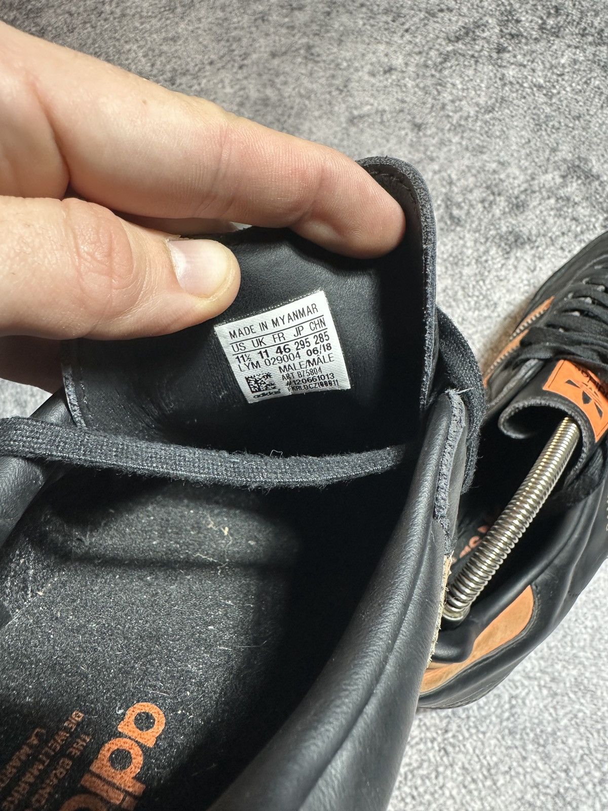 Adidas Y2K adidas samba shoes Streetwear casual rare hype Vintage Size US 11.5 / EU 44-45 - 8 Thumbnail