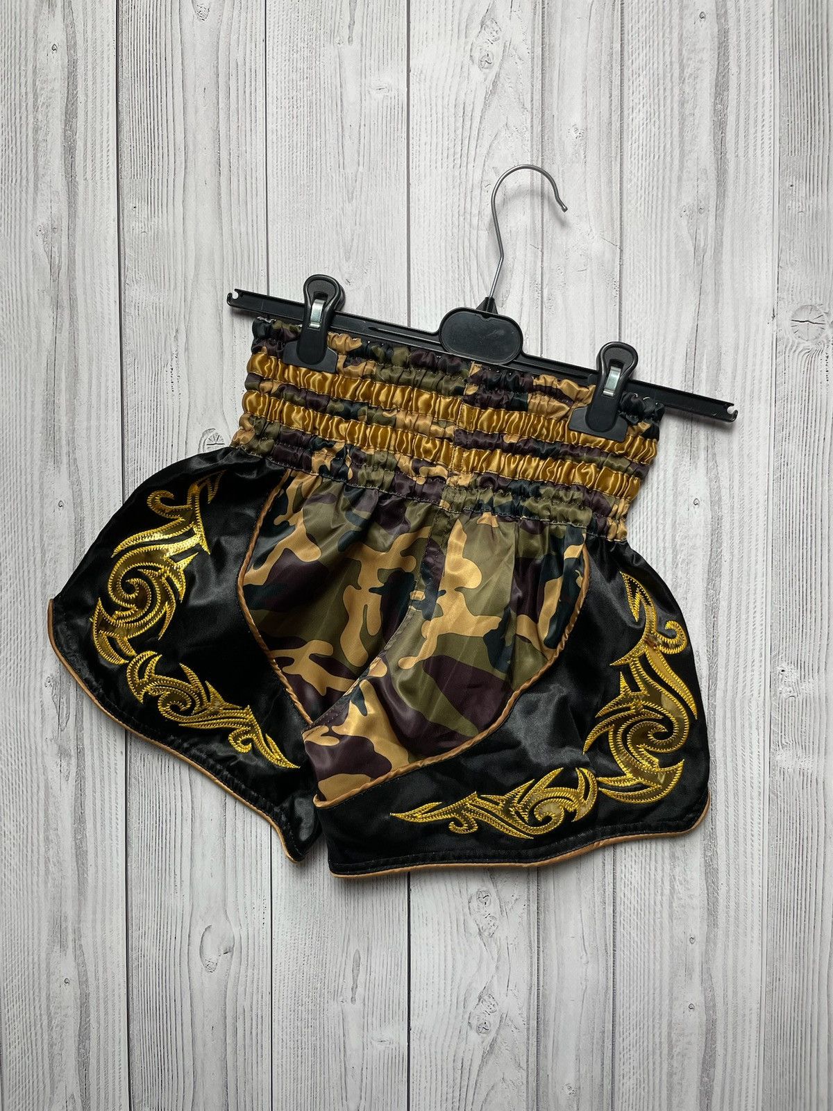 Vintage Vintage Muai Thai boxing shorts rare camo gold size S Size US 30 / EU 46 - 5 Thumbnail