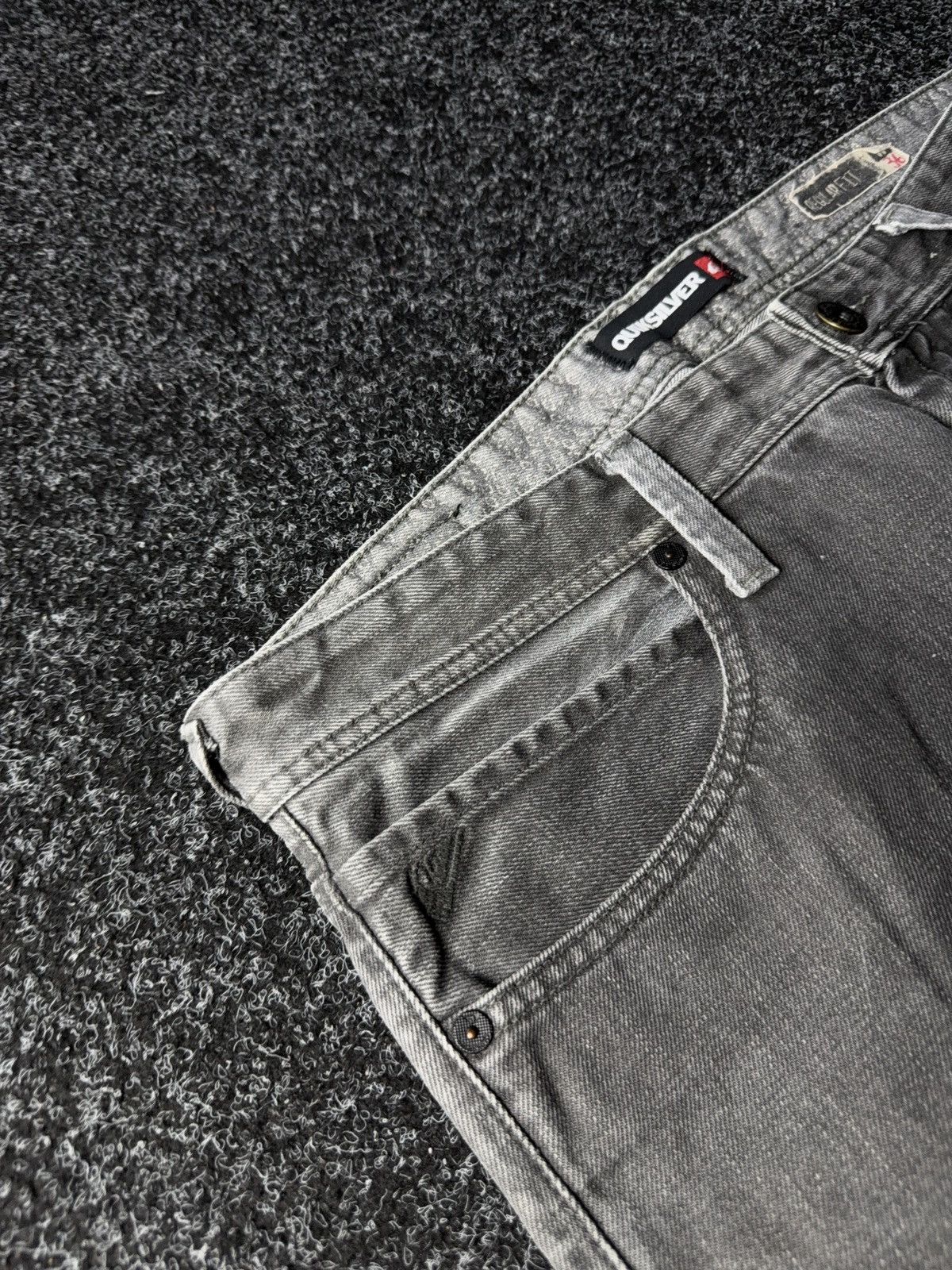 Quiksilver Crazy Vintage Quiksilver Custom Baggy Faded Denim pants Y2K Size US 36 / EU 52 - 7 Thumbnail