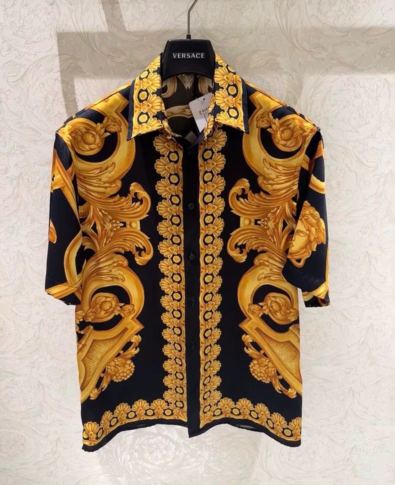 Versace Versace Silk shirt Size US S / EU 44-46 / 1 - 6 Thumbnail