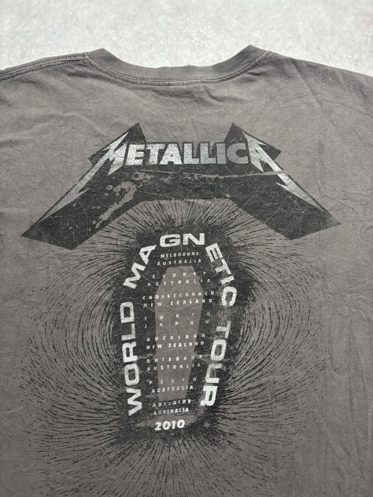 Metallica Metallica Death Magnetic Tour 2010 Tshirt Size US M / EU 48-50 / 2 - 4 Thumbnail