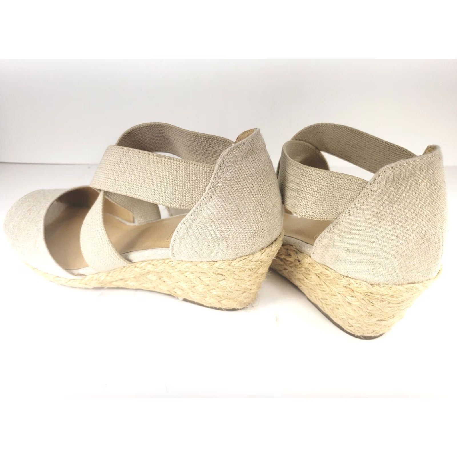 Vintage VINTAGE? No — White Mountain Hudlin Sandal Womens 9.5M Beige Wedge Espadrille Casual Formal Wedding Slide On Rubber Outsole Comfort Shoes Size US 10 / IT 40 - 4 Thumbnail