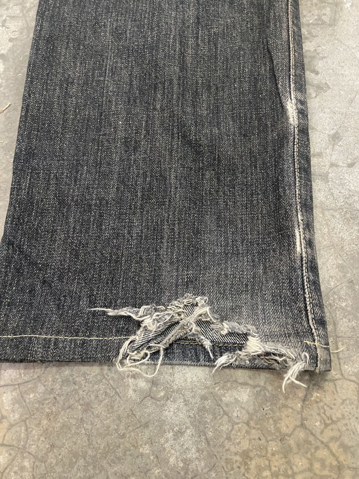 Edwin × Japanese Brand Edwin 505 LowRize Fly Button Distressed Denim Size US 30 / EU 46 - 12 Thumbnail