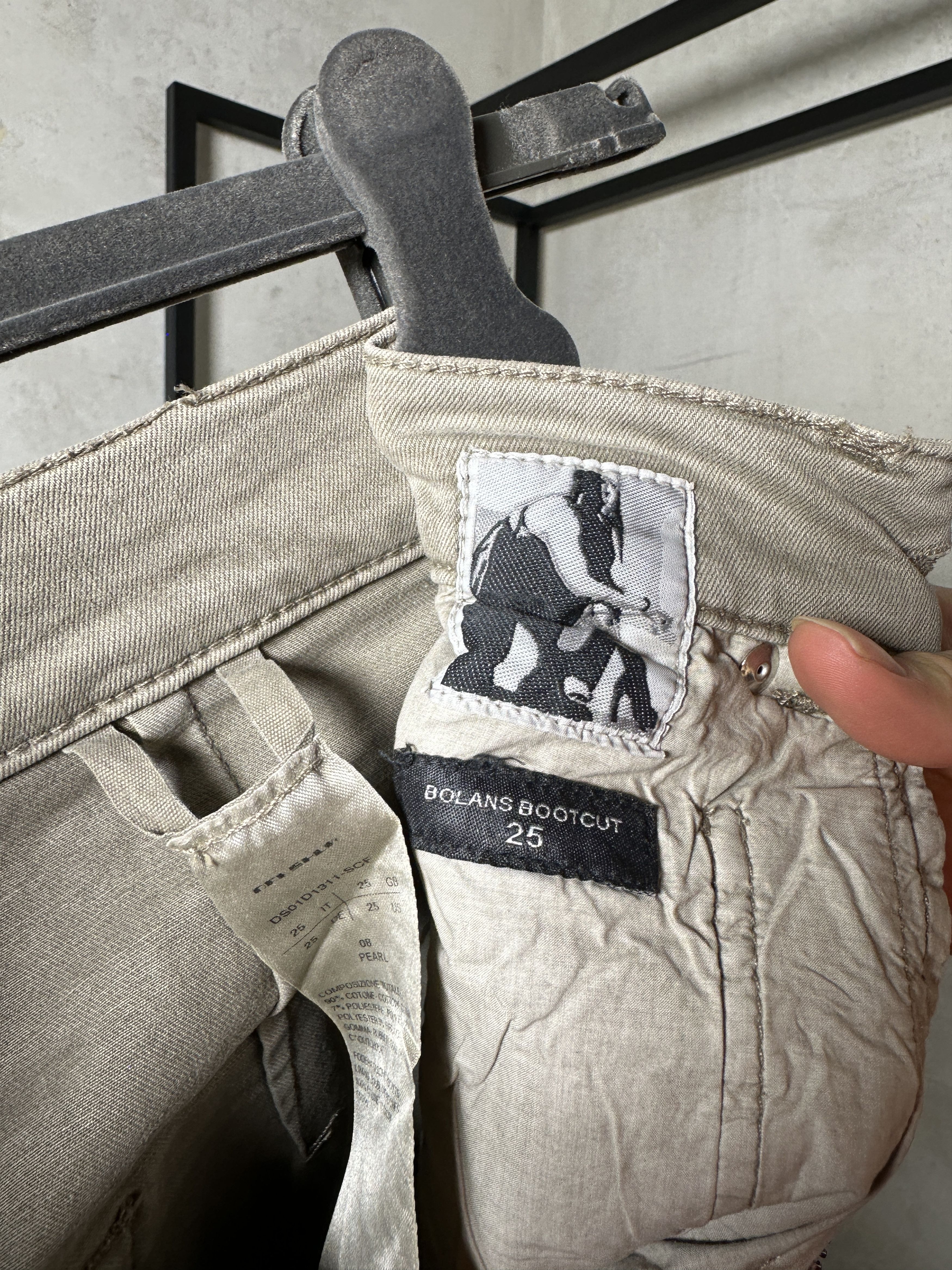Rick Owens Drkshdw Rick Owens DRKSHDW Bolan Bootcut Jeans Pearl Size 25" / US 0 / IT 36 - 14 Thumbnail