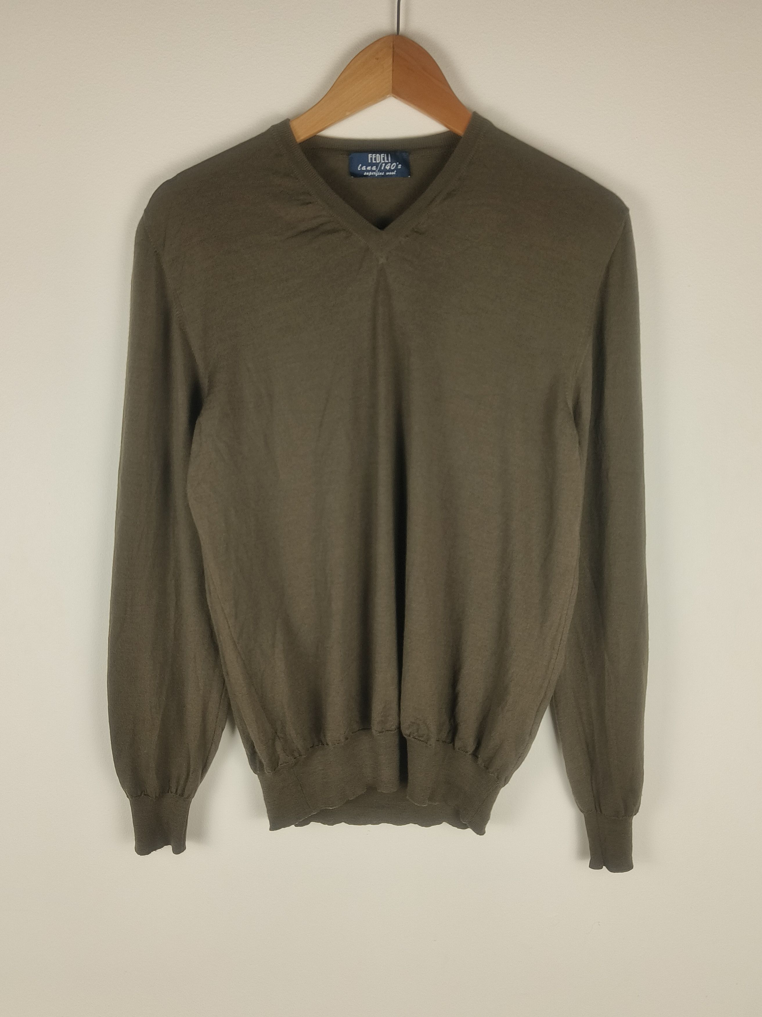 Fedeli Fedeli 140's Wool V-Neck Italian Fine Gauge Knit Sweater Size US S / EU 44-46 / 1 - 1 Thumbnail