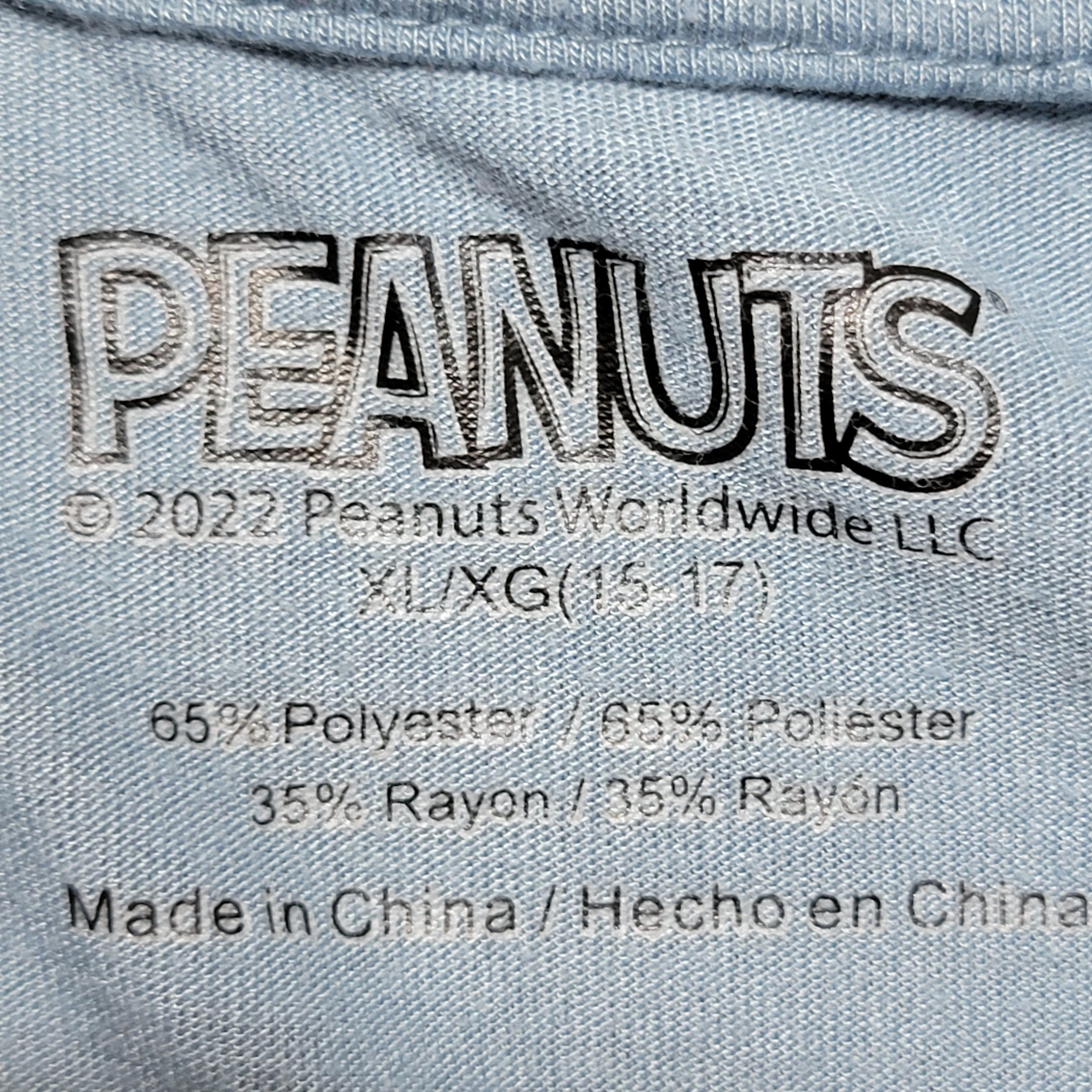 Peanuts Peanuts SS Tee Snoopy Tossing - Size Junior XL (15-17) Size XL / US 12-14 / IT 48-50 - 4 Thumbnail