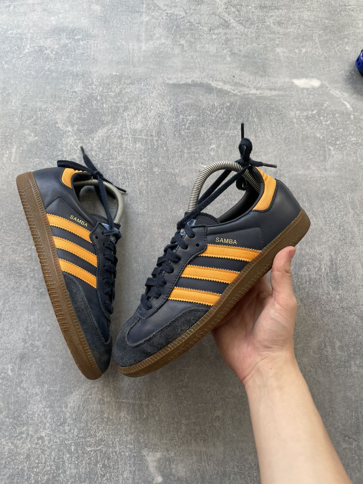 Adidas Adidas 3 stripes Samba Og low top sneakers shoes Size US 7 / EU 40 - 1 Thumbnail