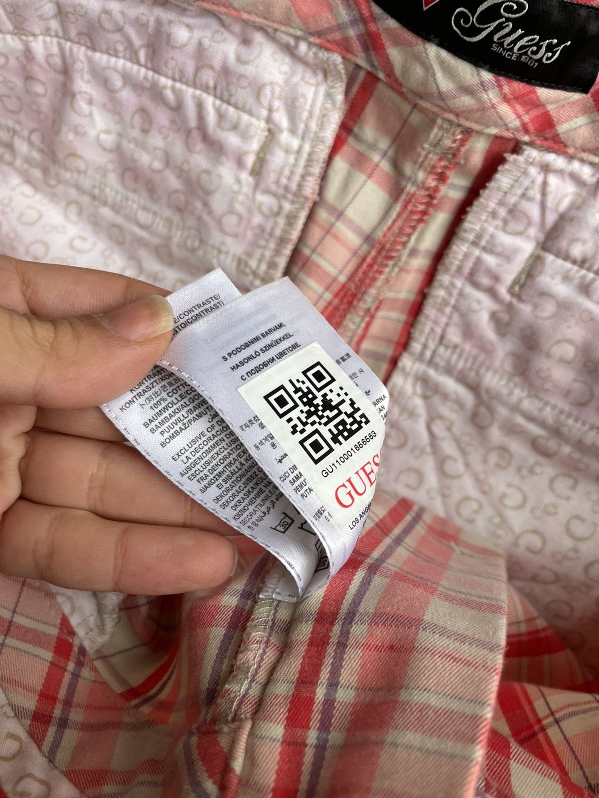 Guess Guess short Size 28" / US 6 / IT 42 - 15 Thumbnail