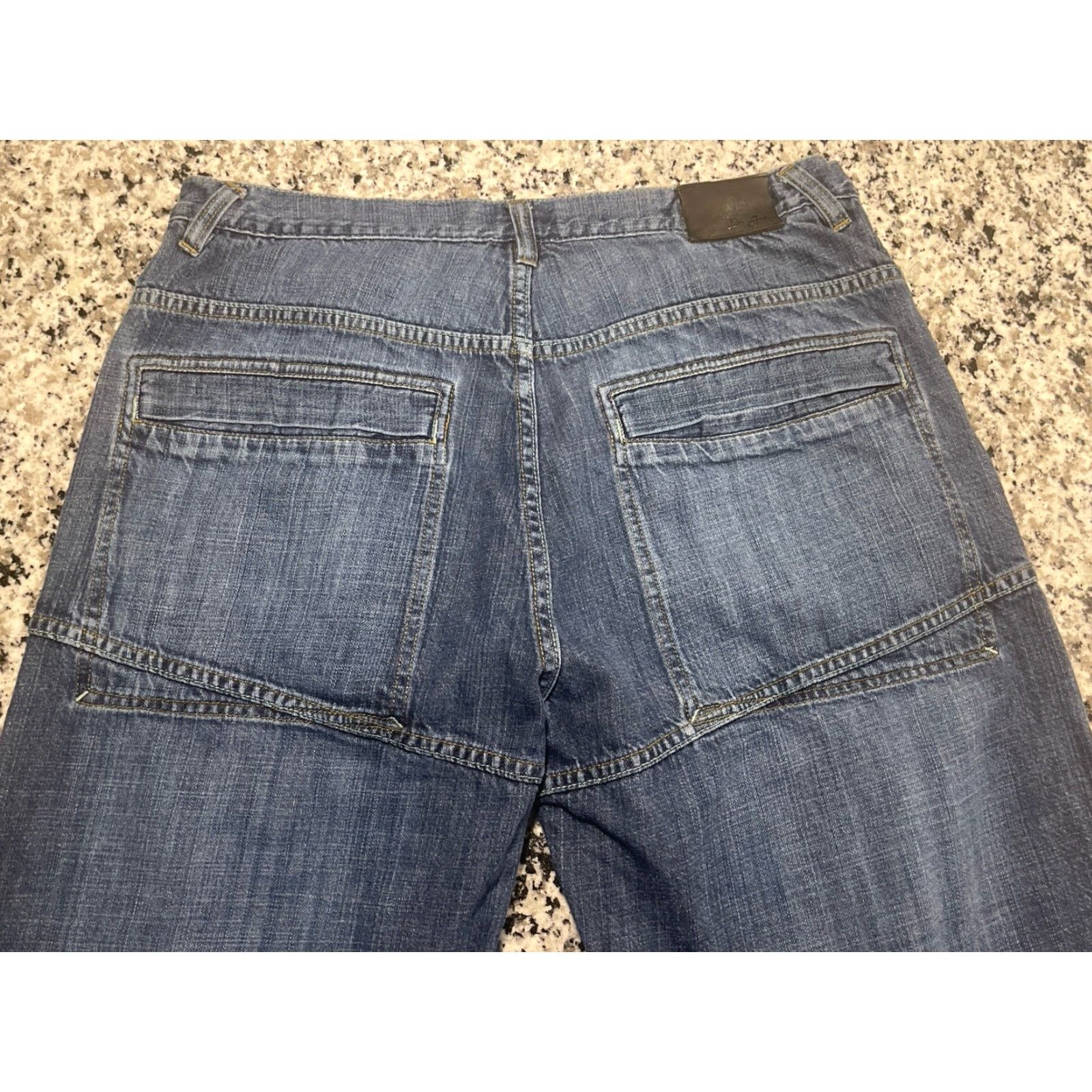 Sean John VINTAGE Sean John Jeans Mens 36 Blue Denim Baggy Hip Hop 36x32.5 Y2K Jeans Straight Hip Hop Mens Blue Denim Cotton Fatigue Style Baggy Straight Mens Size US 36 / EU 52 - 7 Thumbnail