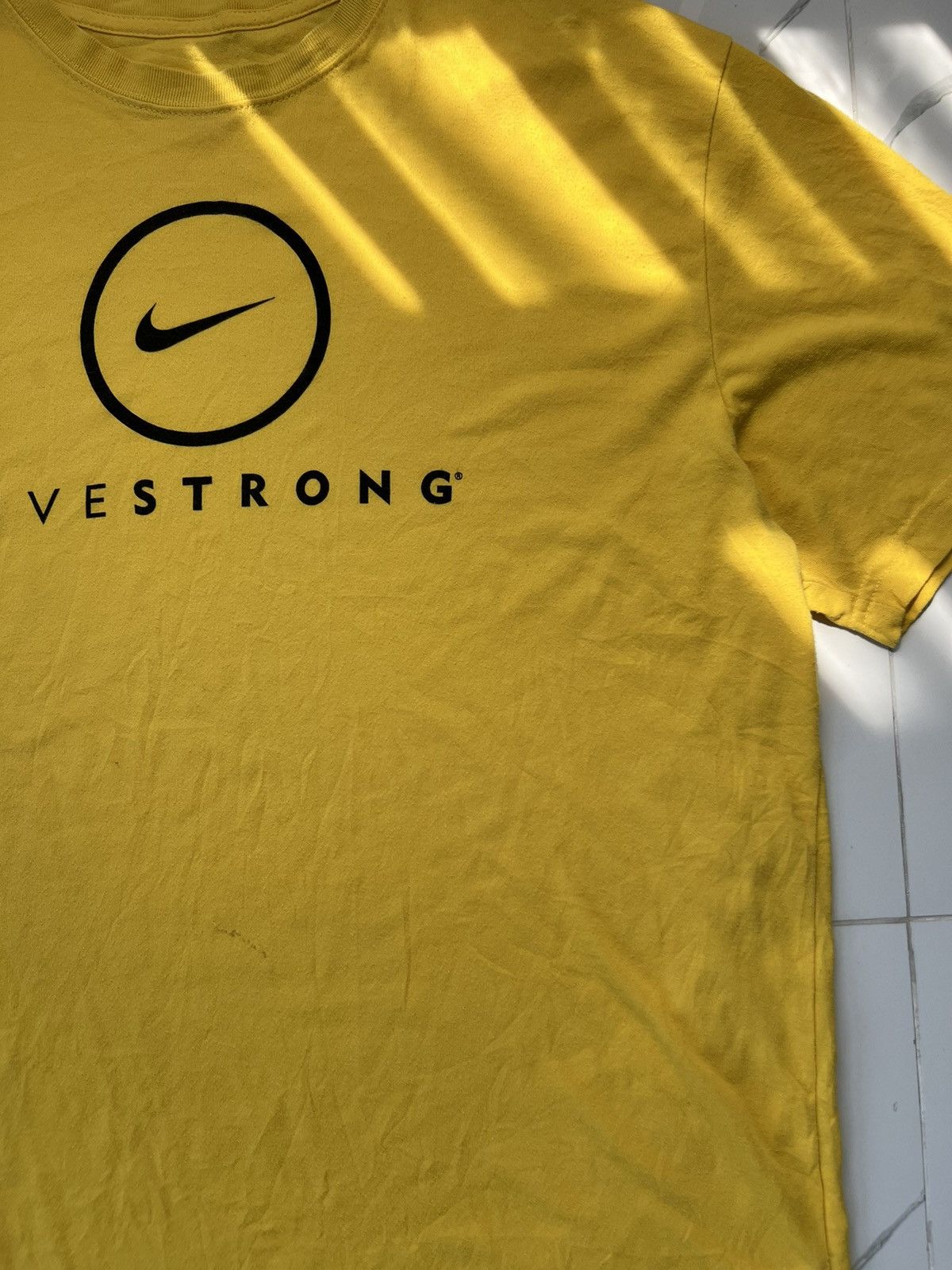 Nike × Vintage 90's NIKE LIVE STRONG DRI-FIT CENTR SWOOSH Y2K BIG LOGO TEE Size US XL / EU 56 / 4 - 2 Thumbnail