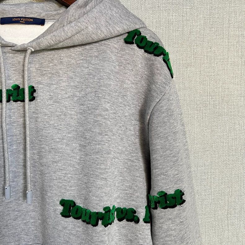 Louis Vuitton Louis Vuitton Grey Flocked Barrage tourist Letter Hoodie 25 Size US S / EU 44-46 / 1 - 3 Thumbnail