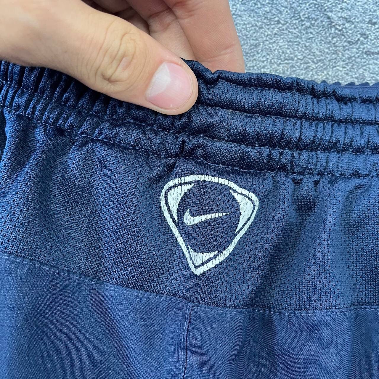 Nike VTG Nike Shorts Mens Big Logo Total 90 Drifit Soccer Shorts Size US 35 - 2 Thumbnail
