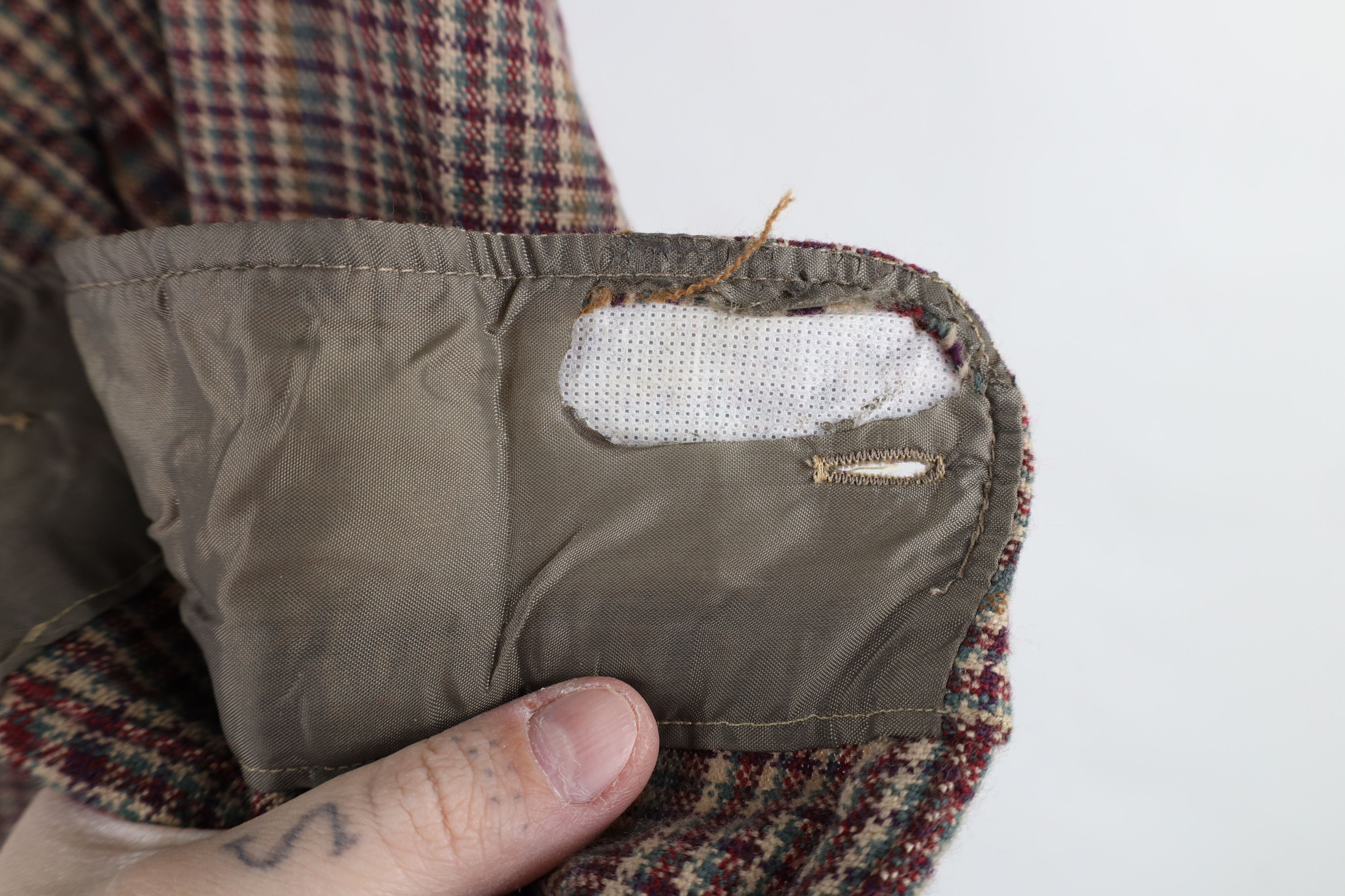 Vintage Vintage 90s Streetwear Plaid Knit Collared Button Shirt Size US XL / EU 56 / 4 - 7 Thumbnail