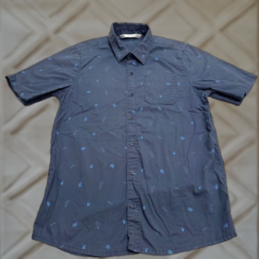 TravisMathew Travis Mathew Button-Down Shirt Mens Medium Navy Blue Short Sleeve Casual Resort Preppy Beach 90s? (note: too speculative) Size US M / EU 48-50 / 2 - 1 Thumbnail