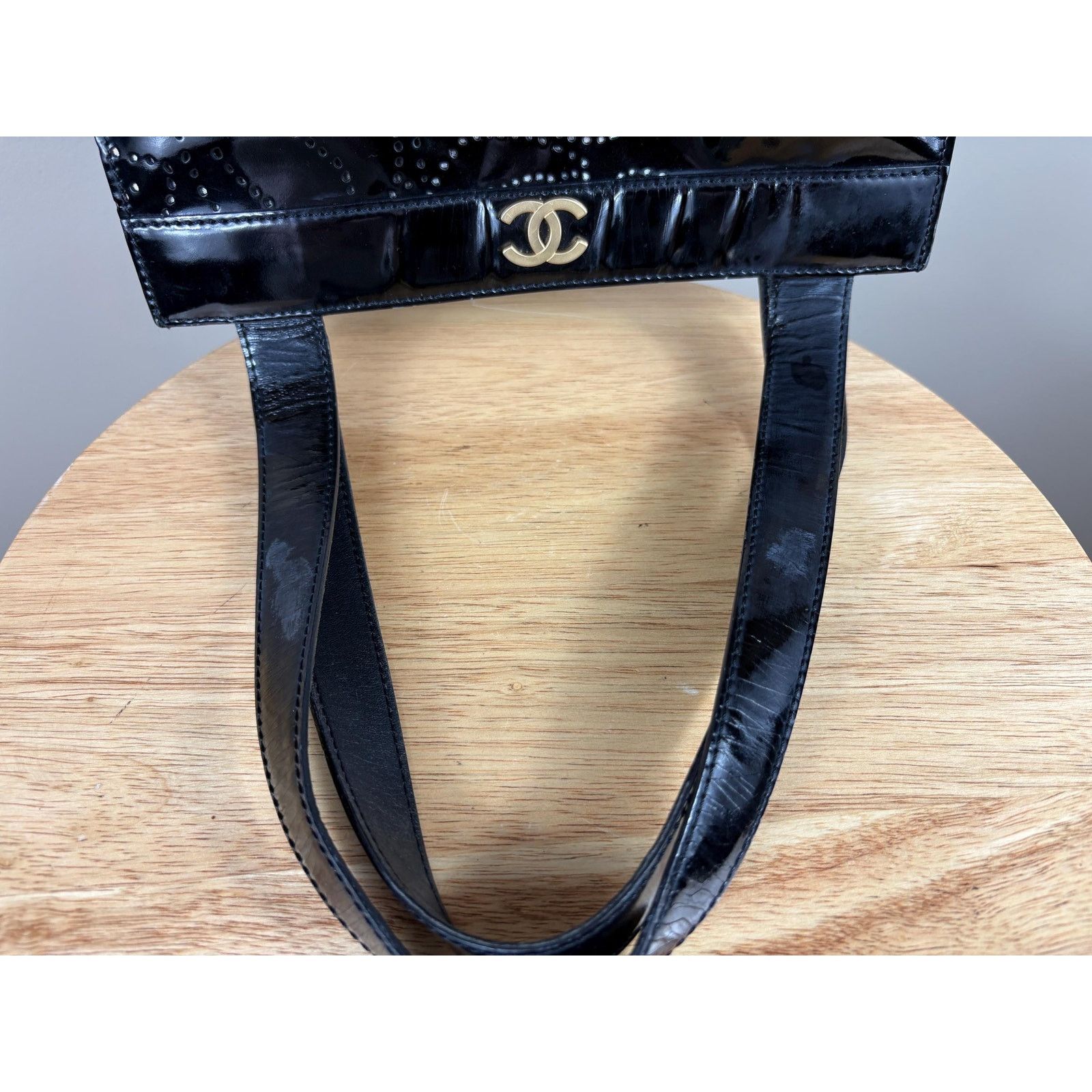 Chanel Authentic Chanel Vintage Patent Leather Camellia Tote Bag Size ONE SIZE - 7 Thumbnail