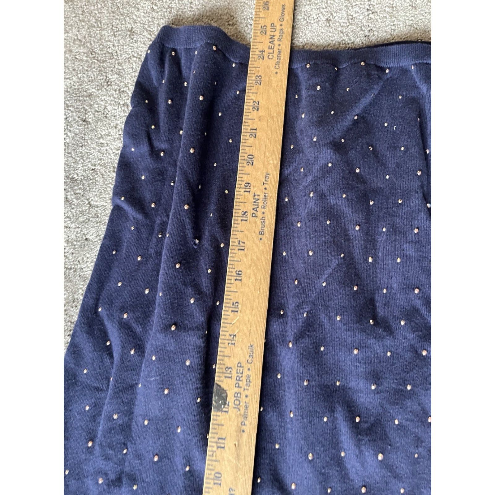 Tommy Hilfiger VINTAGE Tommy Hilfiger Women's Sweater Knit V-Neck Studded Size Large Navy Blue (Blue) Pullover Womens L Size L / US 10 / IT 46 - 5 Thumbnail