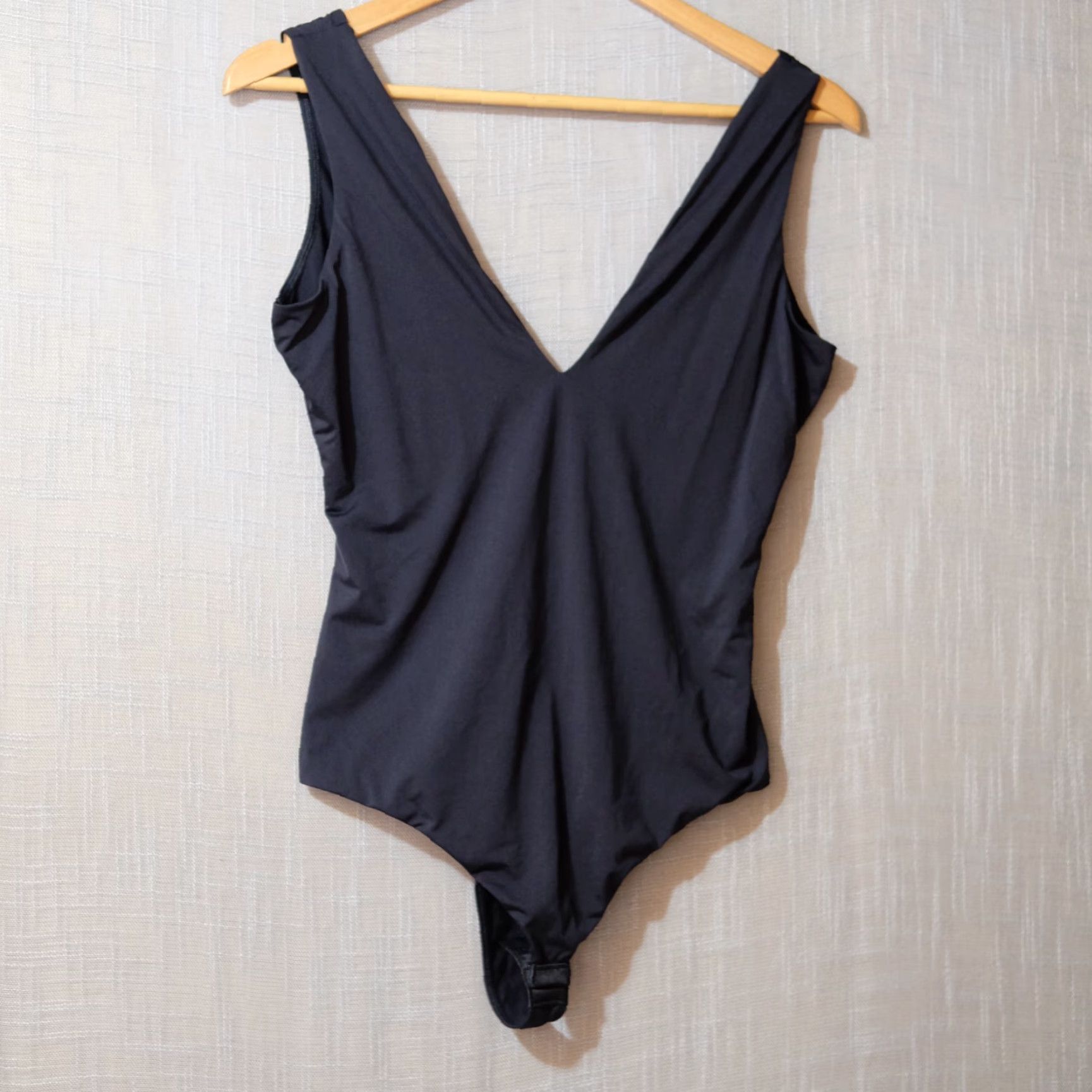 Vintage EUC Ilusion Bodysuit Black V-Neck Snap Women's XL Microfiber XL Black Bodysuit Ilusion Women's XL Size XL / US 12-14 / IT 48-50 - 2 Thumbnail