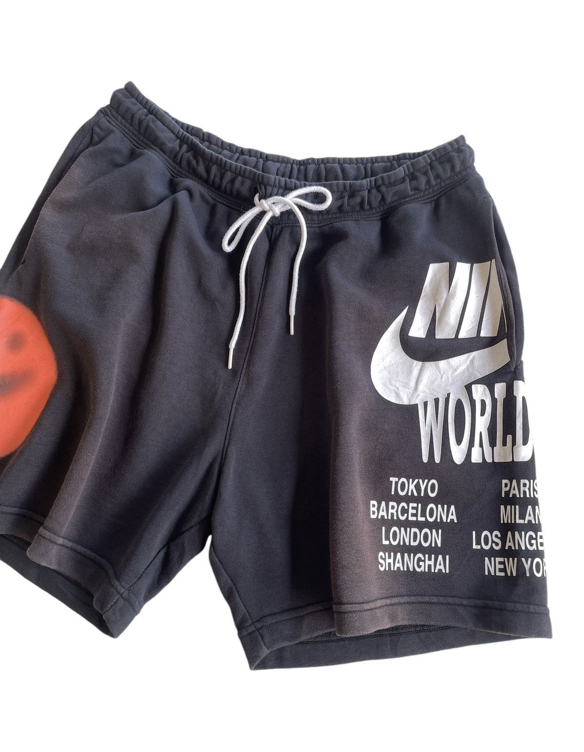 Nike Nike World Tour French Shorts Faded Black Size US 33 - 2 Thumbnail