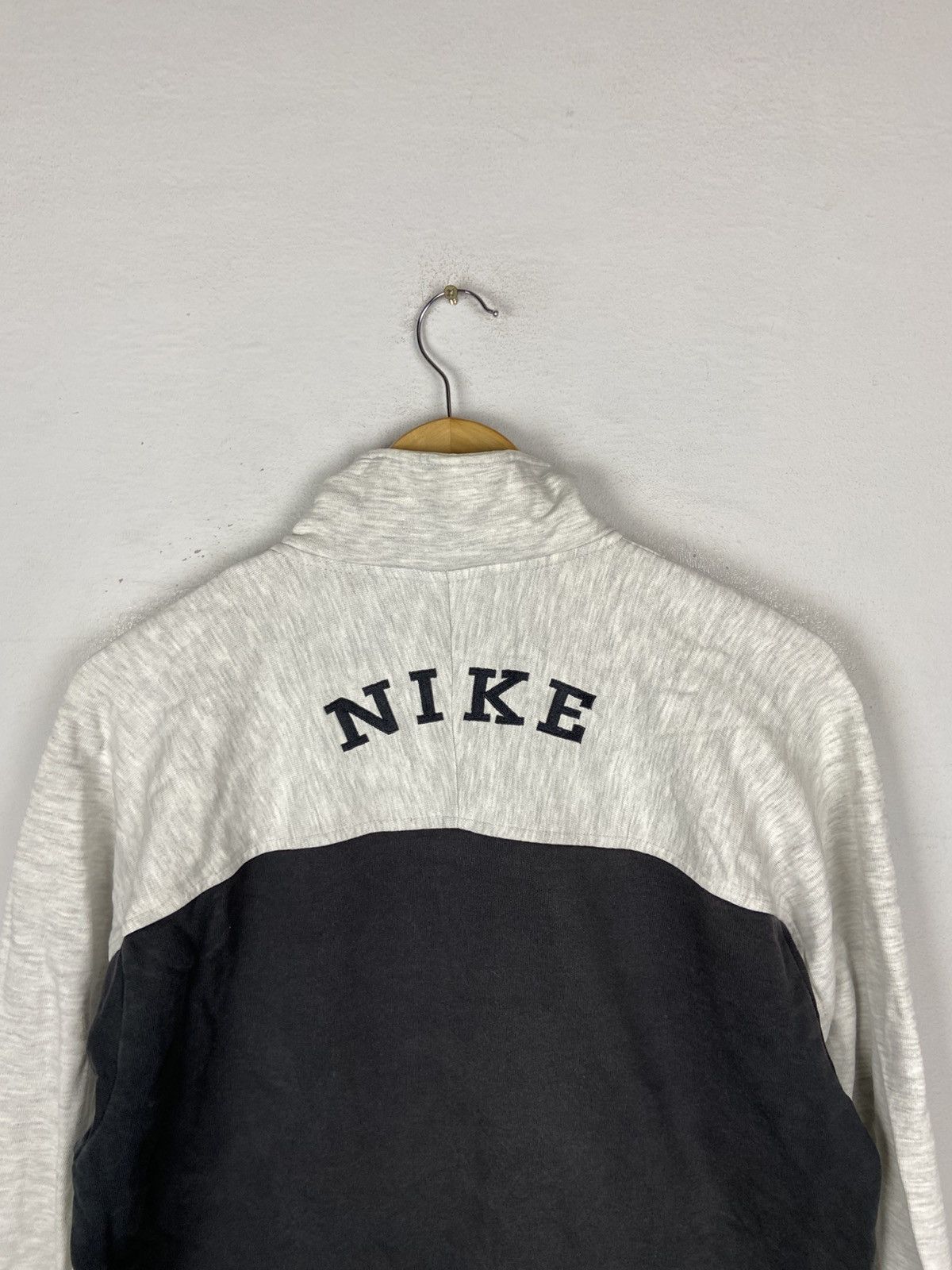 Nike VINTAGE NIKE HALF ZIPPER PULLOVER SWEAATER Size US L / EU 52-54 / 3 - 5 Thumbnail