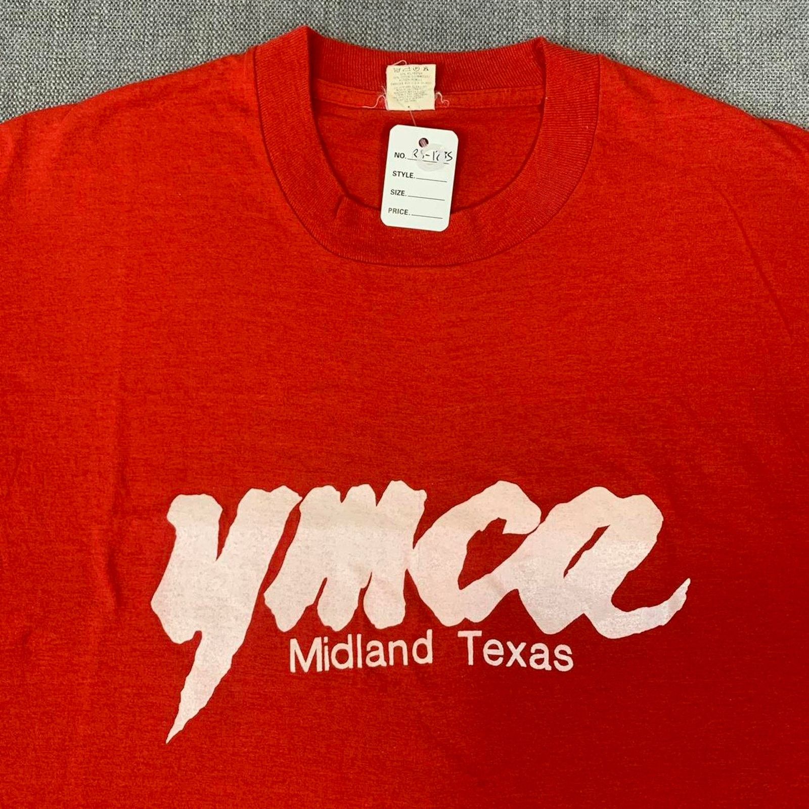 Vintage Vintage Ymca Midland Texas red t-shirt Size US XL / EU 56 / 4 - 2 Thumbnail