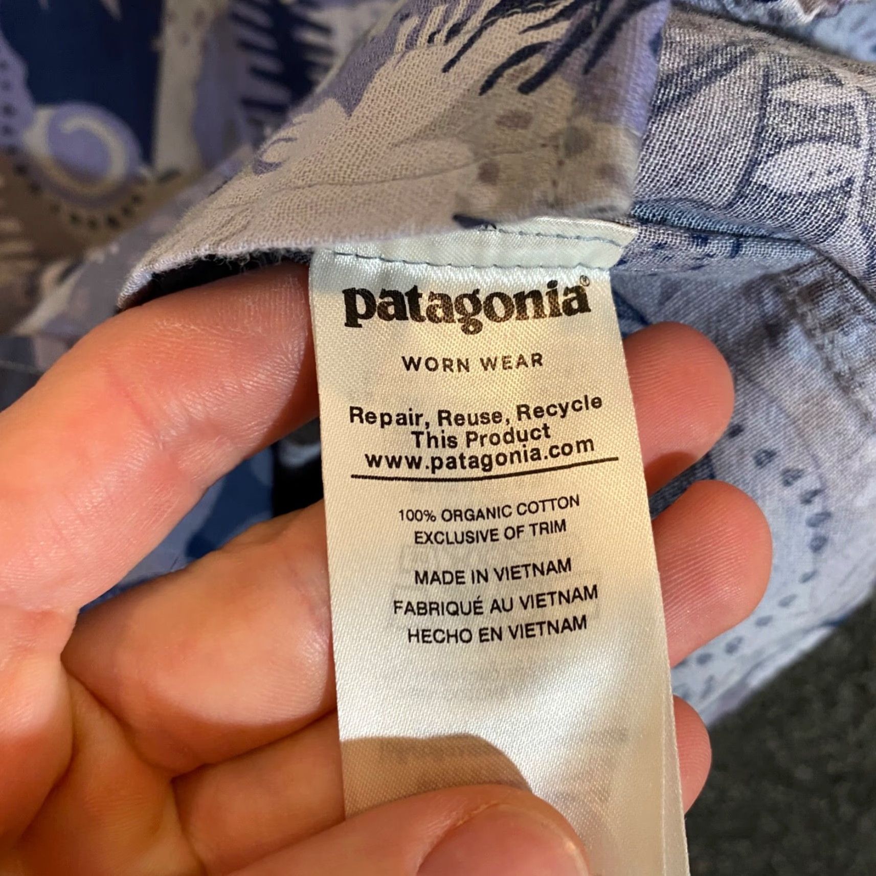 Patagonia Patagonia Shirt Mens Medium Blue Floral Button Up Outdoors S/S Organic Cotton Size US M / EU 48-50 / 2 - 7 Thumbnail