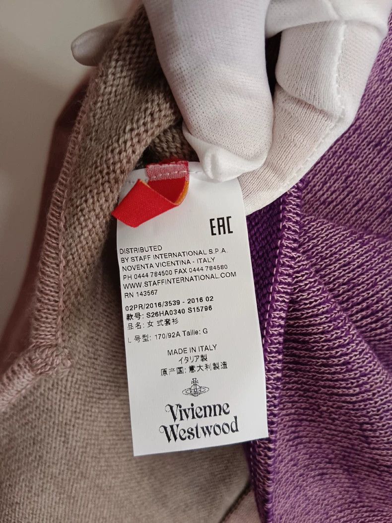 Vivienne Westwood Vivienne Westwood A delicate wool sweater for ladies Size L / US 10 / IT 46 - 8 Thumbnail