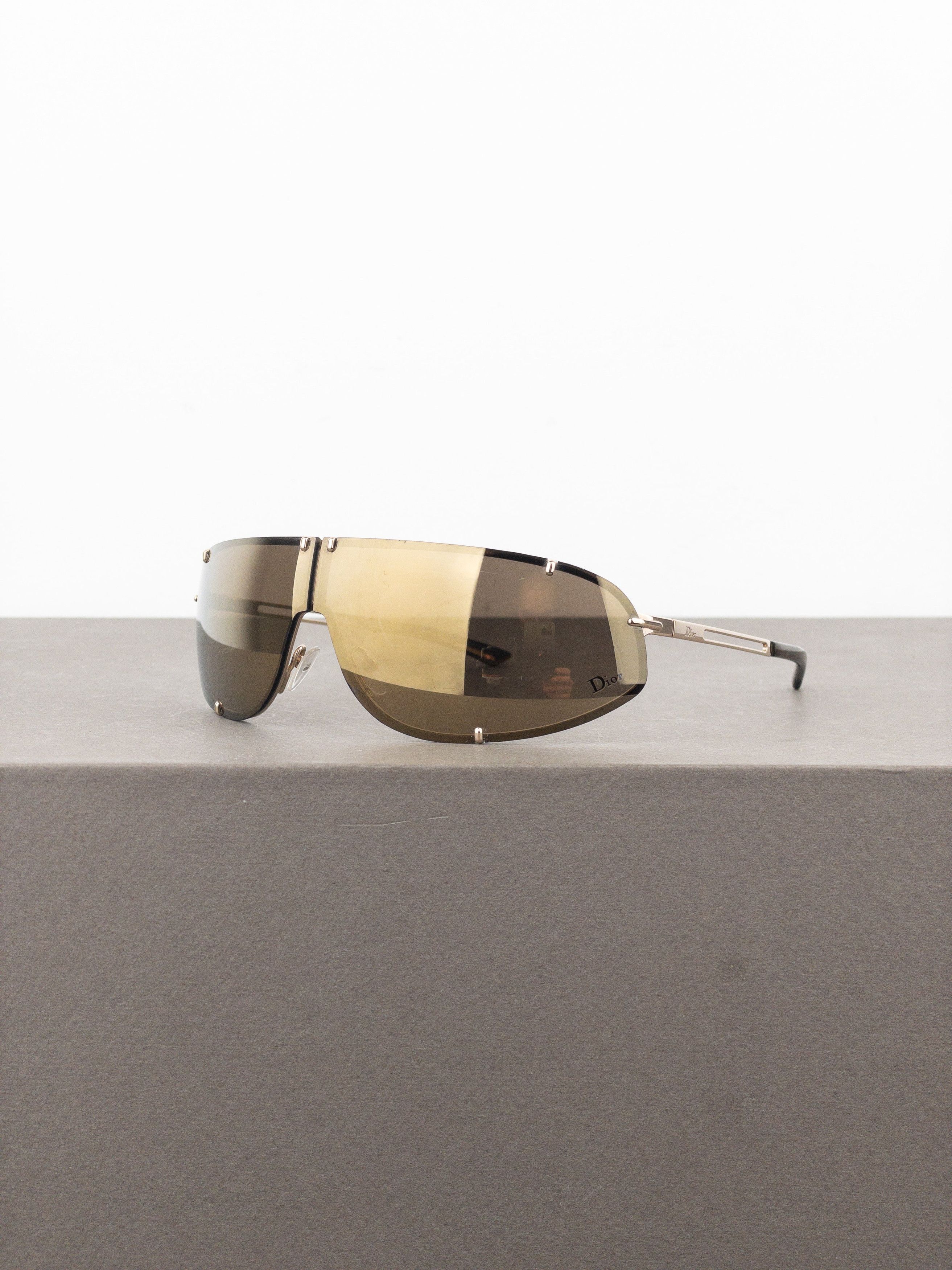 Dior by Galliano AW00 ‘Cossack’ Wrap Mask Shield Sunglasses Size ONE SIZE - 1 Thumbnail