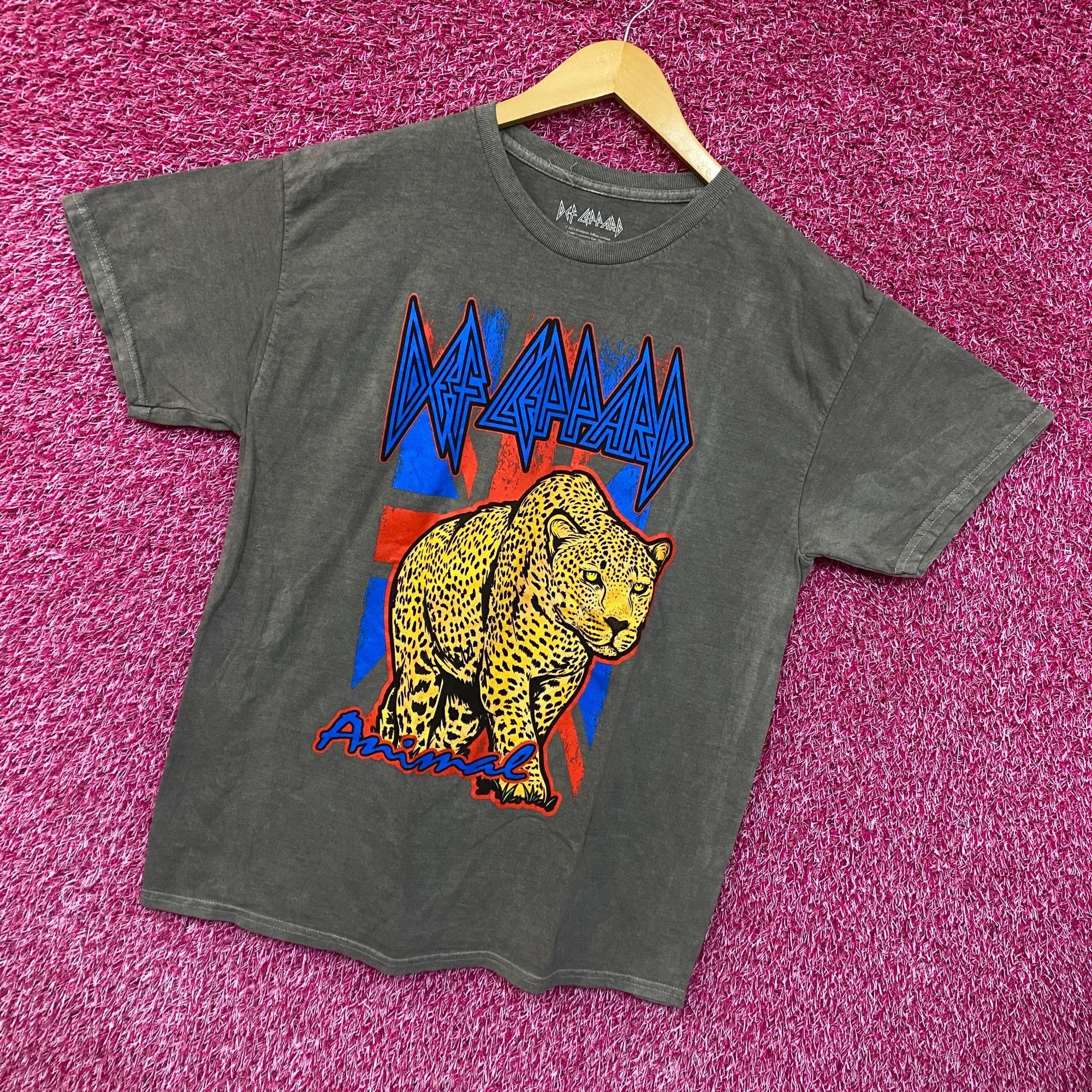 Band Tees × Def Leppard Def Leppard Animal Neon Leopard Hysteria Metal Band Tee larg Size US L / EU 52-54 / 3 - 3 Thumbnail
