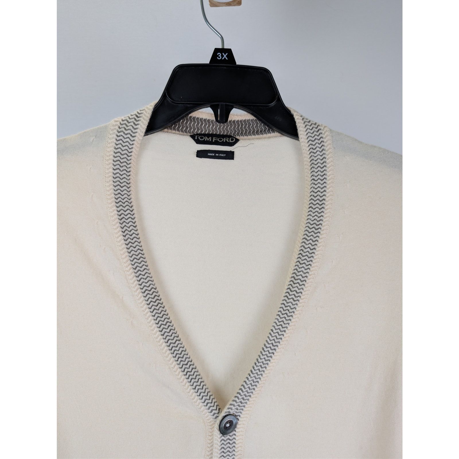 Tom Ford o1rshd1 CC20 Cardigan Sweater in Beige Size US L / EU 52-54 / 3 - 7 Thumbnail