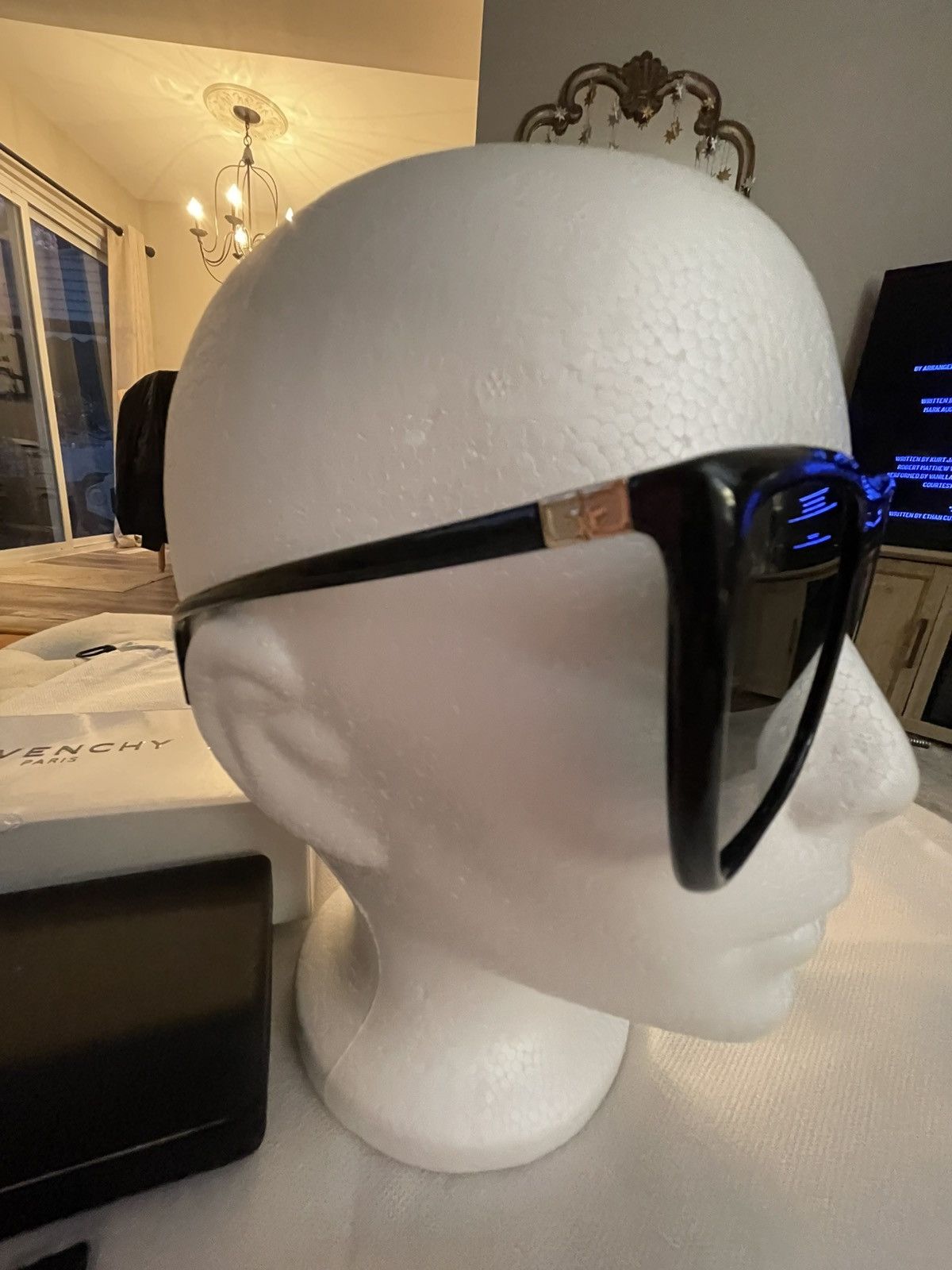Givenchy Givenchy Oversized SUNGLASSES Size ONE SIZE - 11 Thumbnail