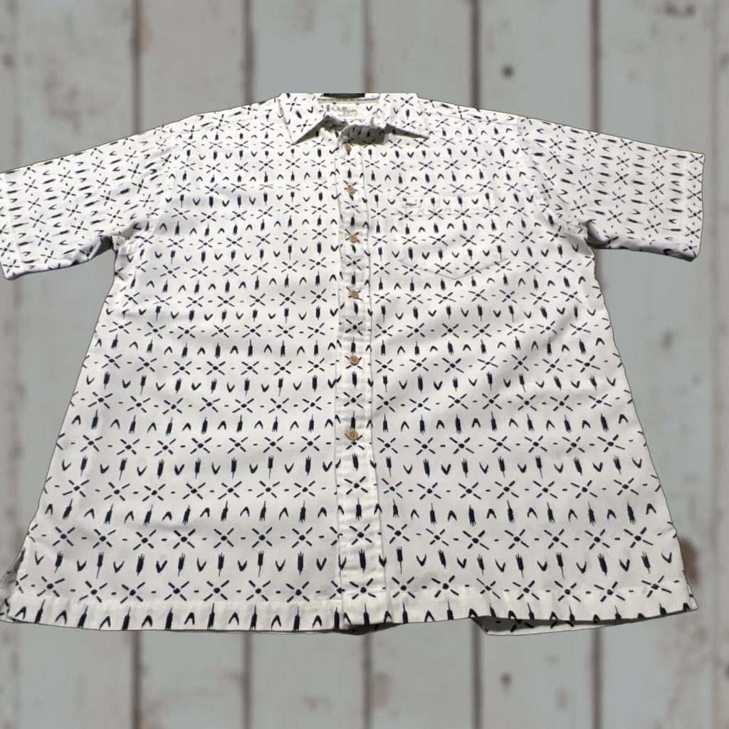 Vintage Hilfiger Surf Co. Button Up Men's Vintage Short Sleeve Shirt M White Medium Mens Size US M / EU 48-50 / 2 - 1 Thumbnail