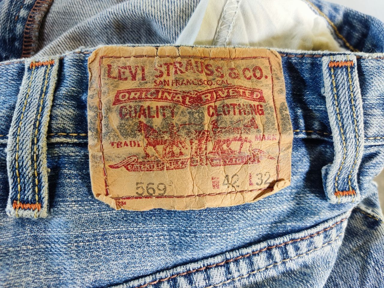 Levi's vintage levis 569 loose straight distressed denim Size US 44 / EU 60 - 2 Thumbnail