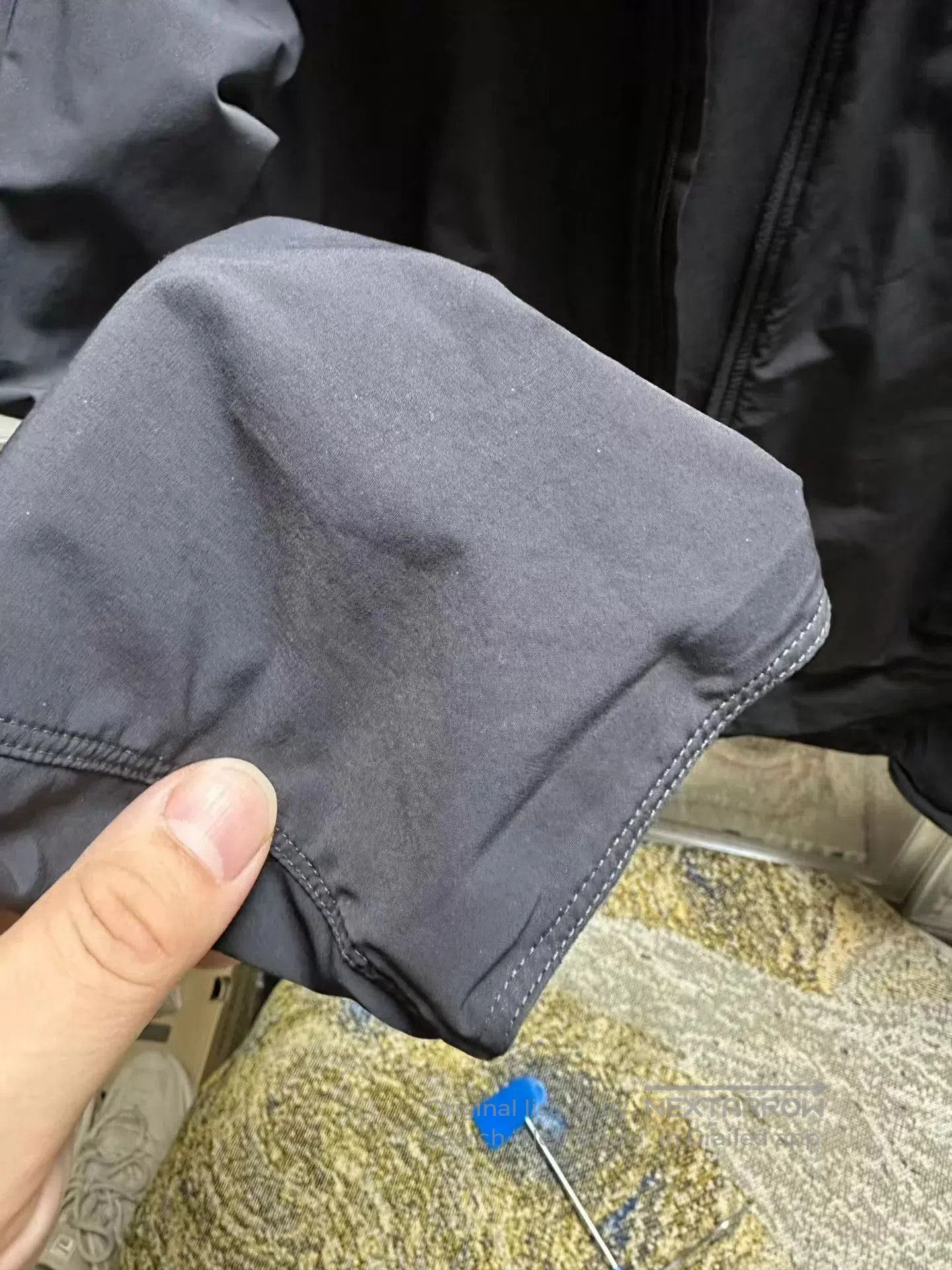 Arc'teryx Black Lightweight Hooded Jacket Size L. Size US L / EU 52-54 / 3 - 2 Thumbnail