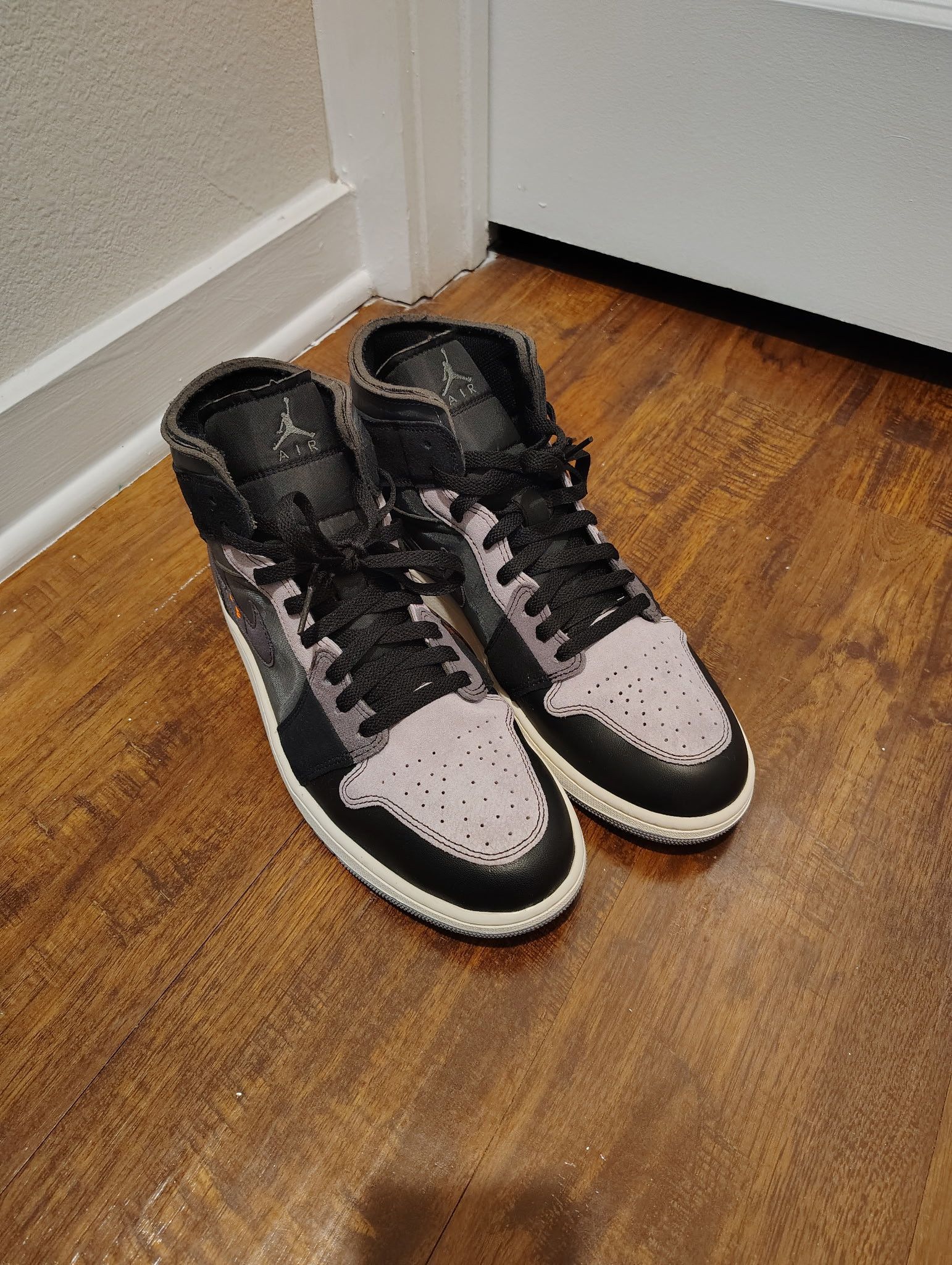 Jordan Brand Air Jordan 1 Men SE Craft "Inside Out" Size US 12 / EU 45 - 2 Thumbnail