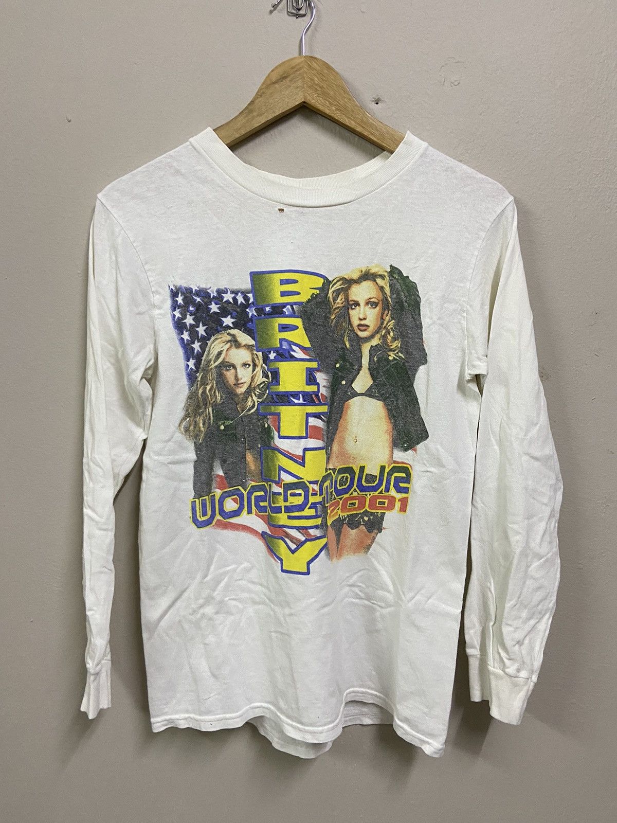 Vintage Britney Spears world tour 2001 concert shirt O-town
