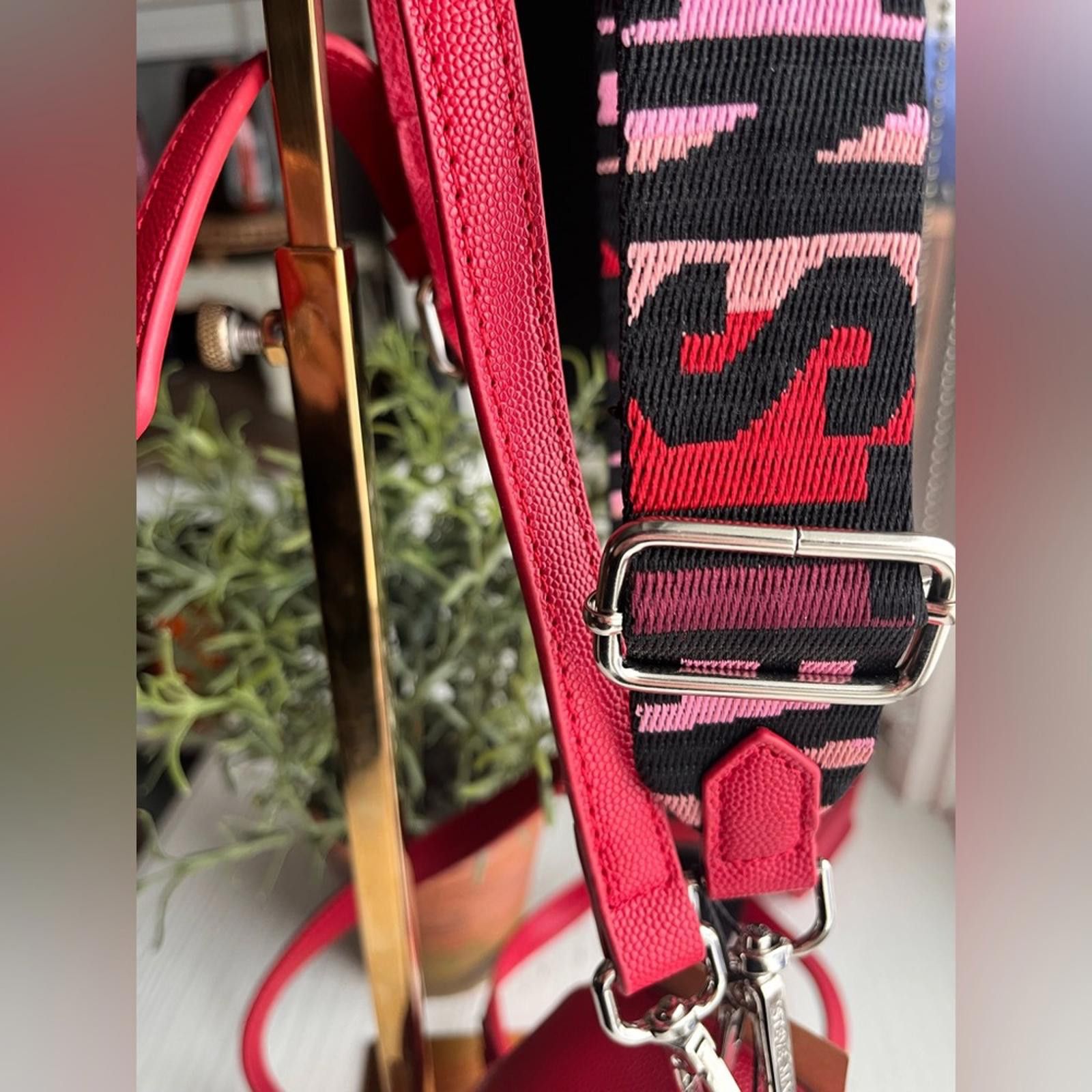 Steve Madden Steve Madden Red Crimson Heart Crossbody Bag Size ONE SIZE - 2 Thumbnail