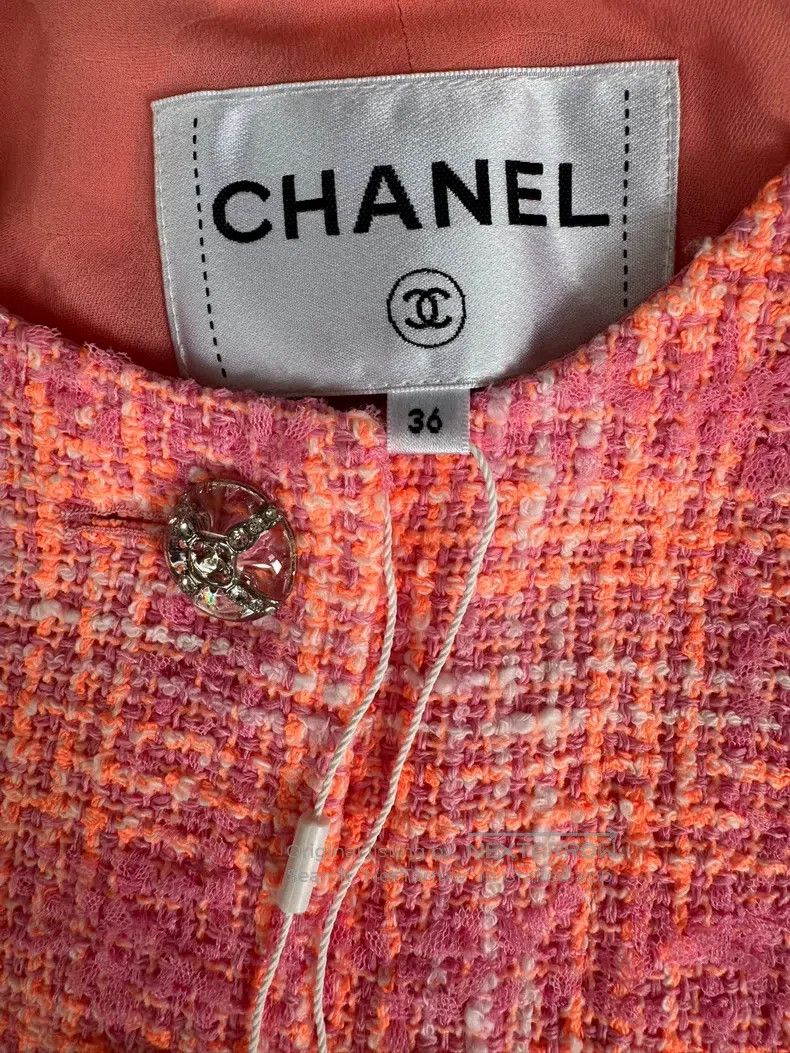 Chanel Chanel Pink orange tweed two-pocket round-neck jacket Size XS / US 0-2 / IT 36-38 - 3 Thumbnail