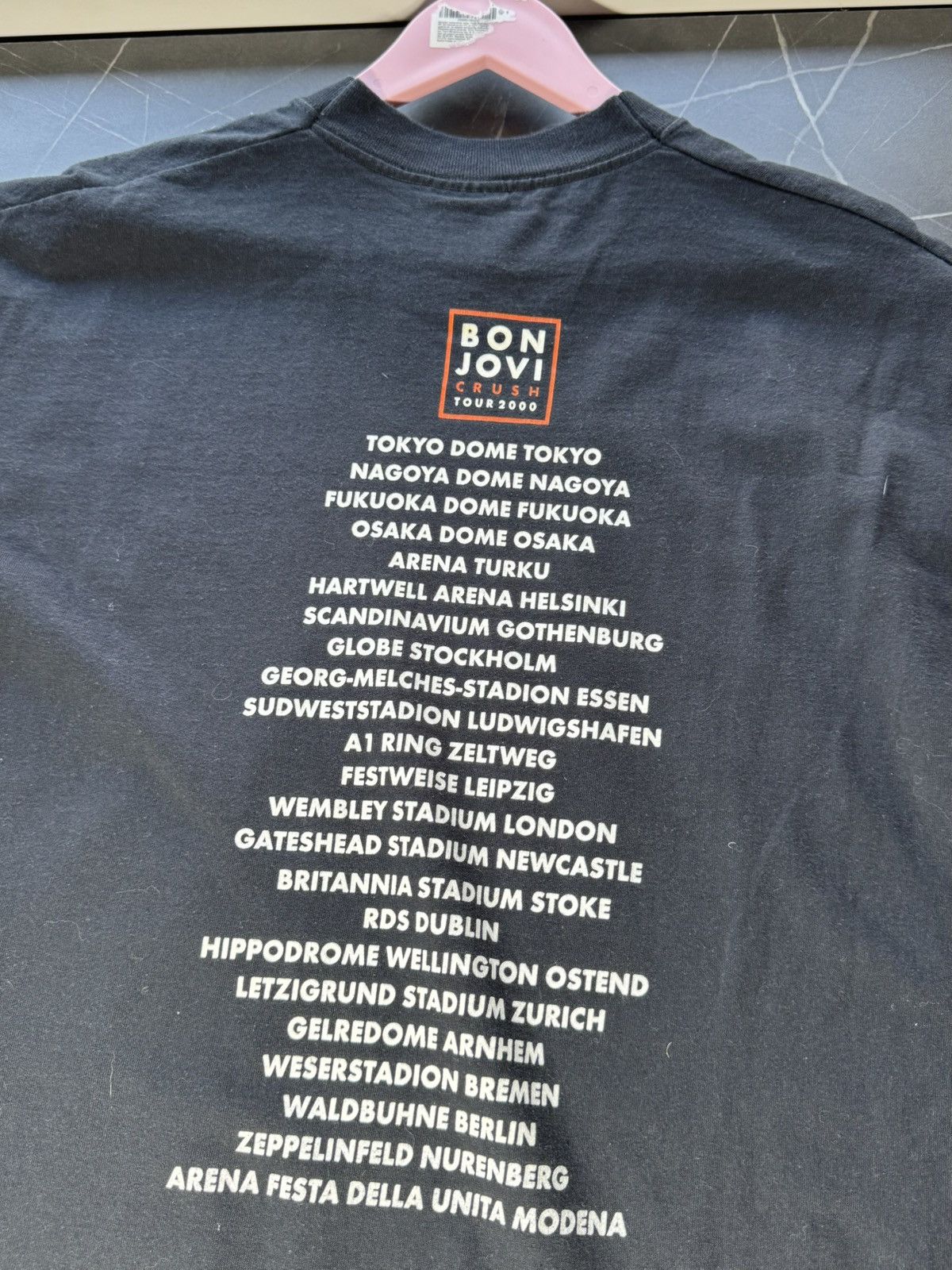 Bon Jovi Vintage 2000s Bon Jovi Crush Band T Shirt Size US L / EU 52-54 / 3 - 9 Thumbnail