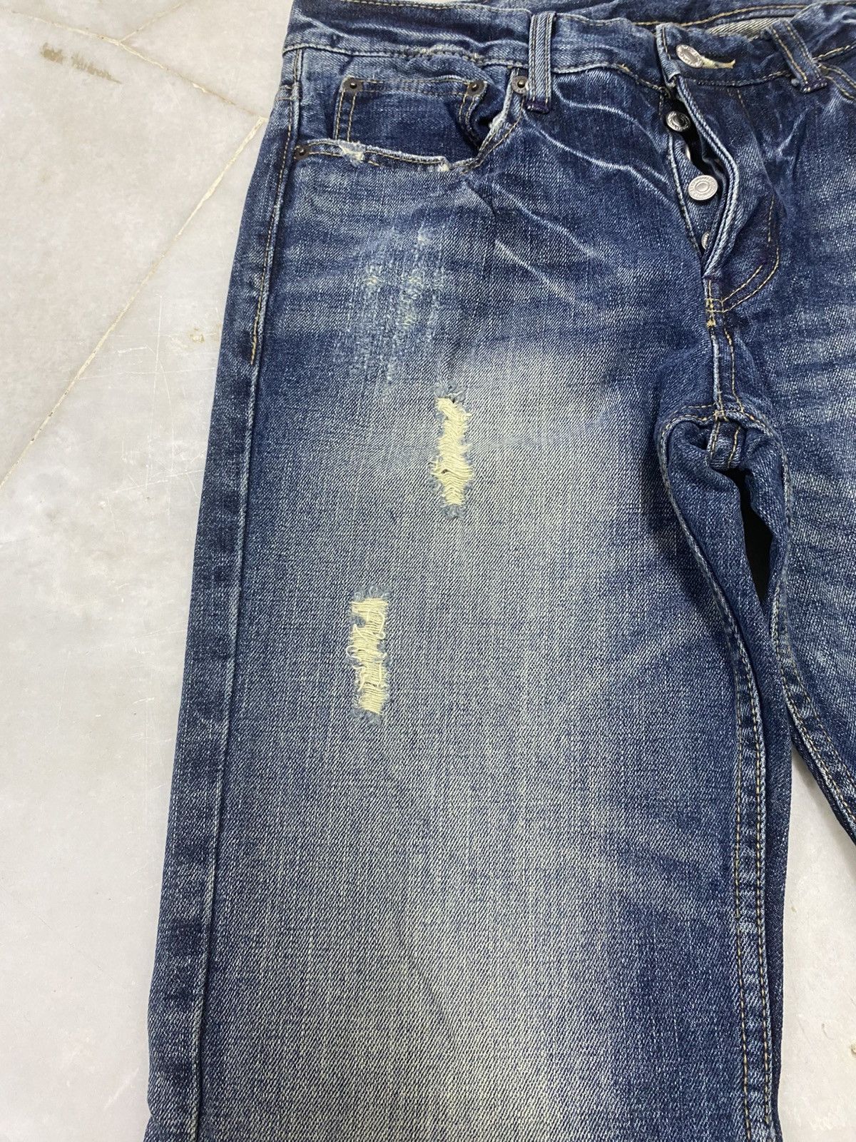 Takeo Kikuchi Size 31x30.5 Vintage Takeo kikuchi Distressed Jeans Faded Size US 31 - 5 Thumbnail
