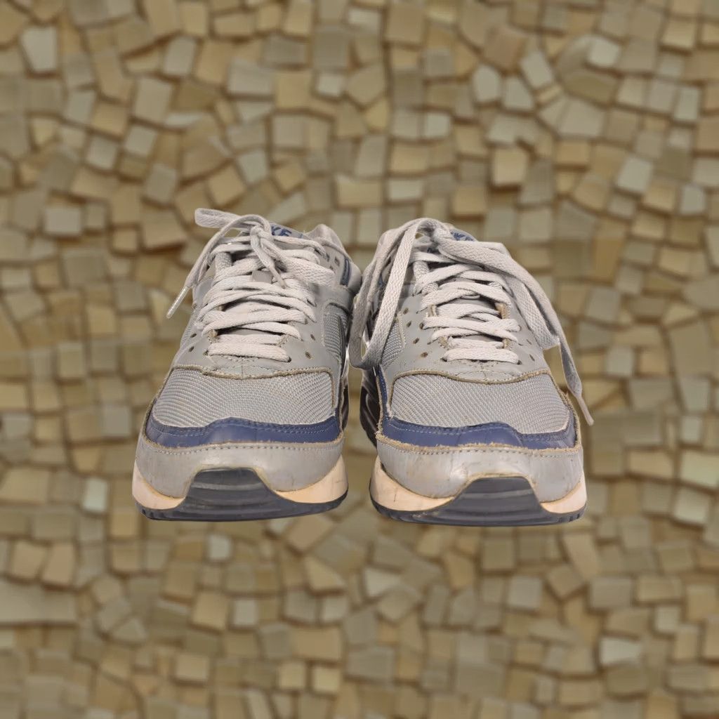 Nike Nike Air Max BW Vintage 2003 Sneakers 304880-041 Size US 10 Gray Men Distressed Rare Shoes Size US 9 / EU 42 - 1 Thumbnail