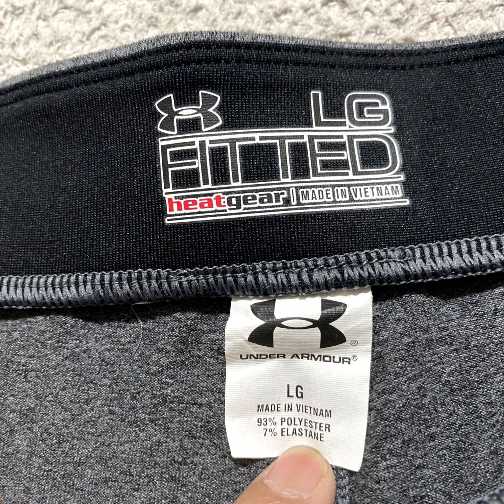Under Armour Under Armour Womens Leggings Capri Gray XS? (invalid) Size 36" / US 14 / IT 50 - 3 Thumbnail
