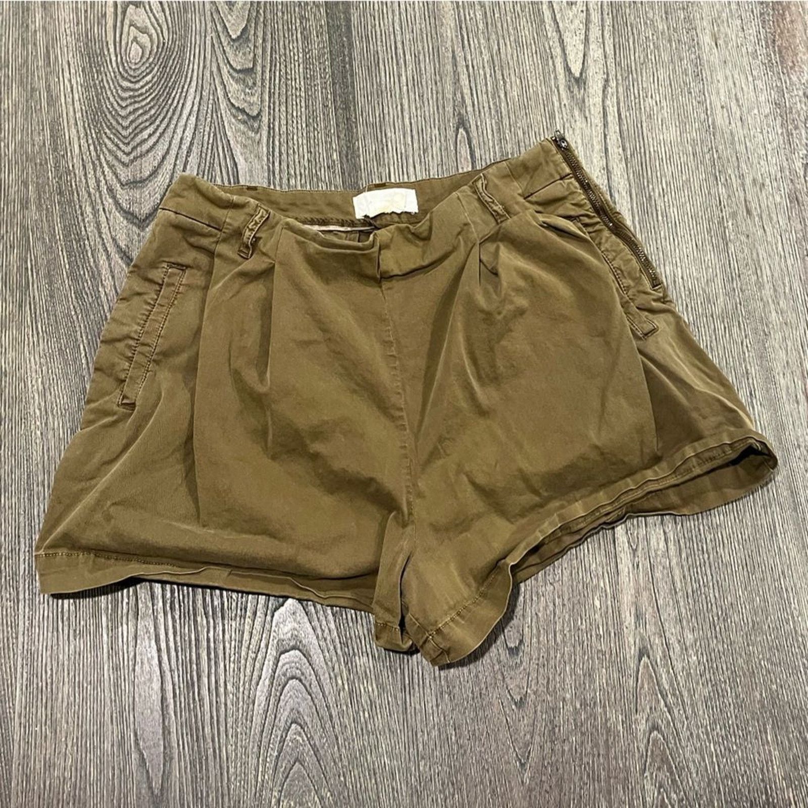 Anthropologie Anthropologie Kelyn Pleated City Shorts High Rise Relaxed 2 Size 26" / US 2 / IT 38 - 1 Thumbnail