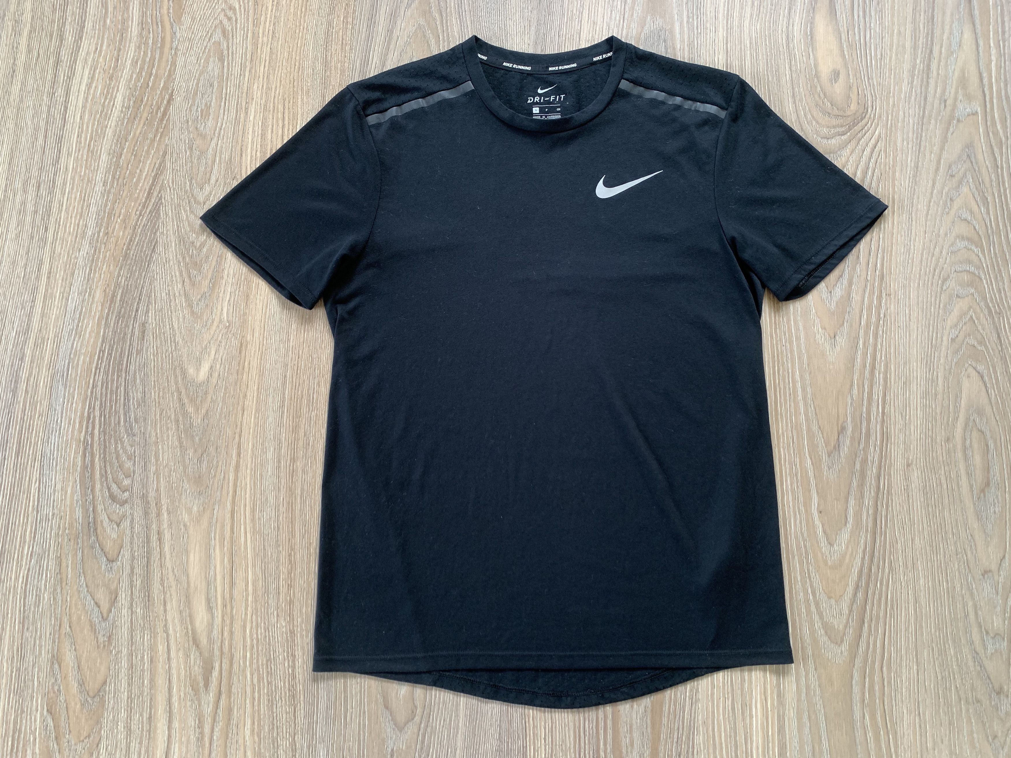 Nike Nike Running Men's Core Dri-FIT Miler Short Sleeve Tee Size US S / EU 44-46 / 1 - 3 Thumbnail