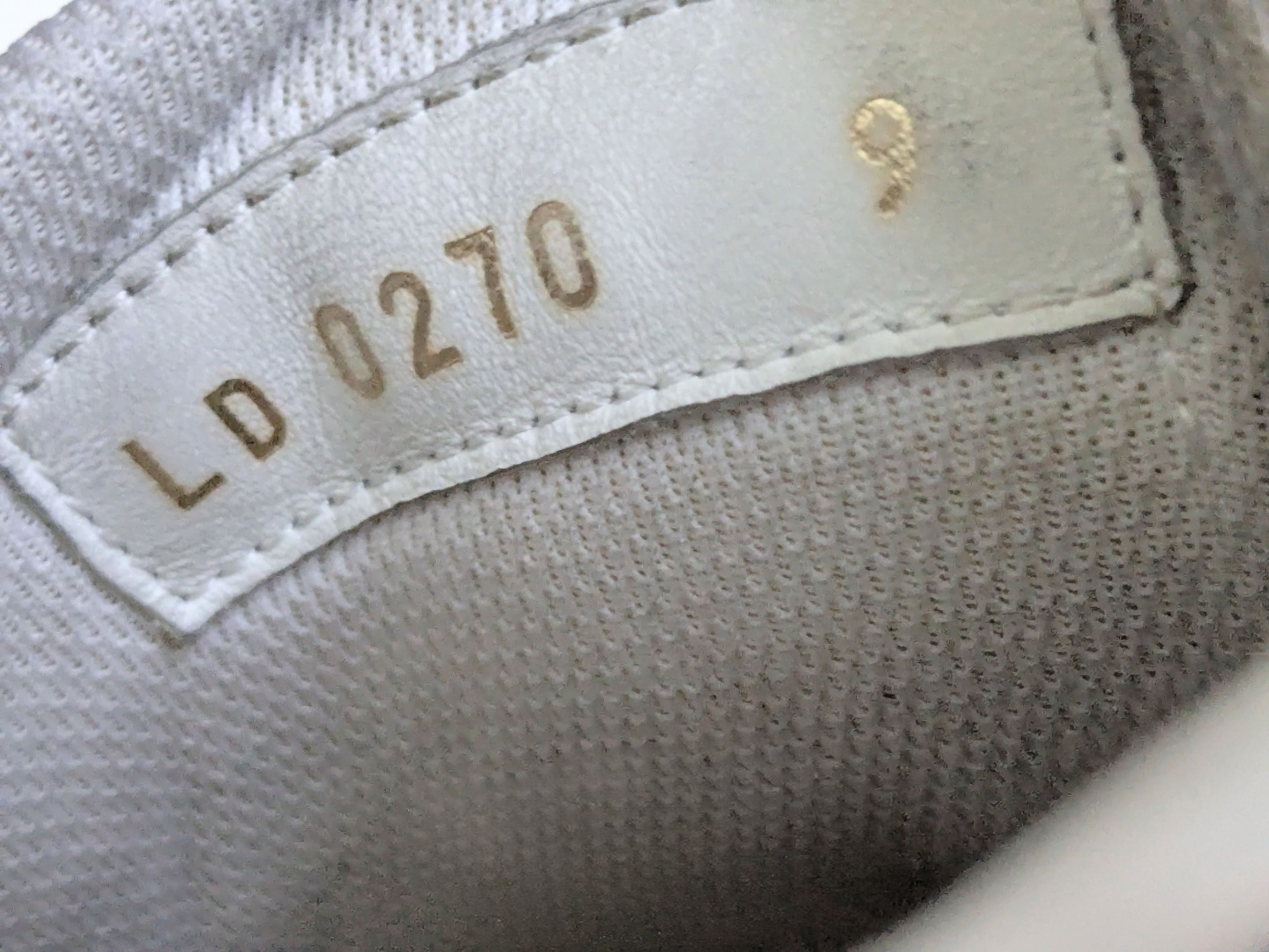 Louis Vuitton Louis Vuitton Sneakers White 10 Monogram Logo High Tops Size US 10 / EU 43 - 7 Thumbnail